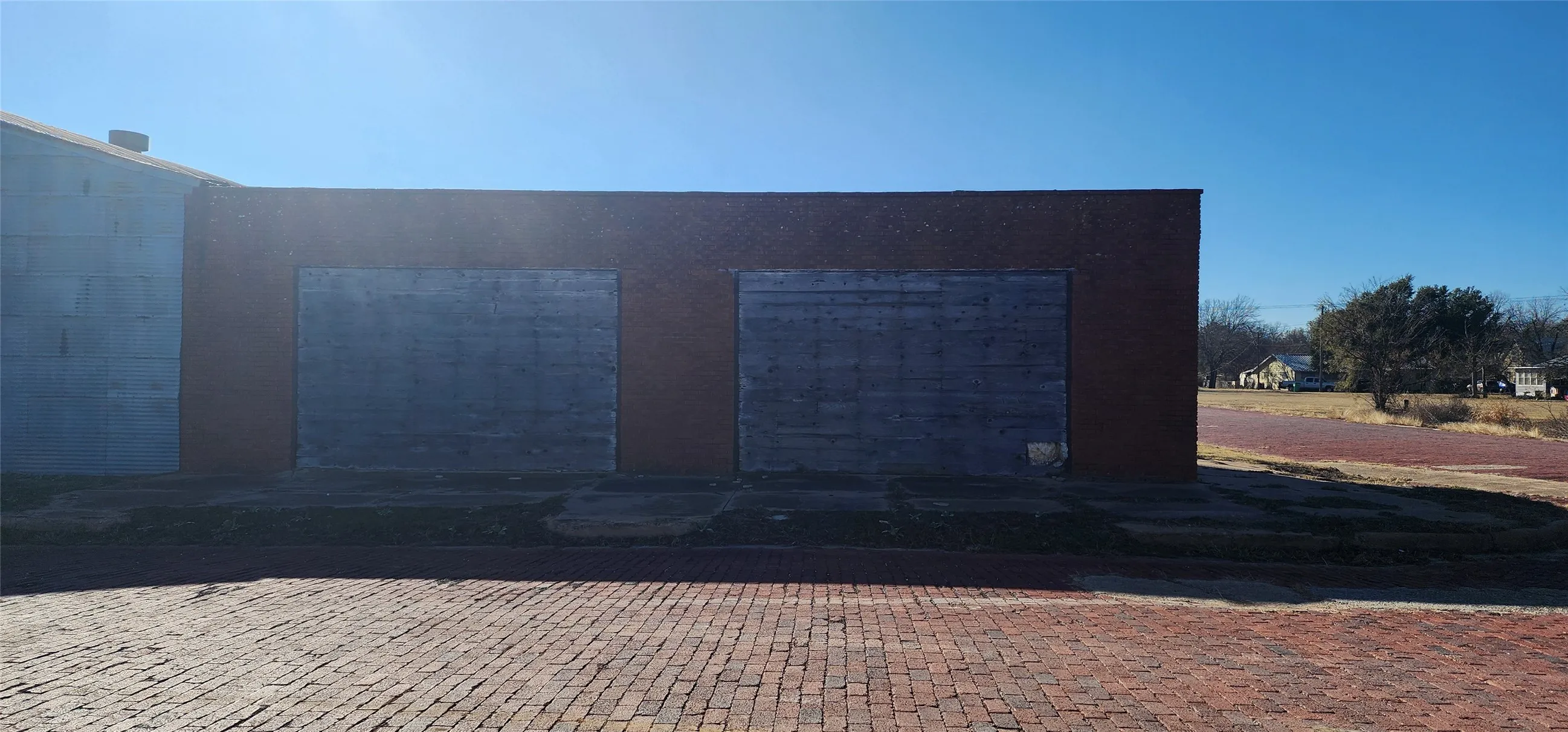 Business For Rent in Eastland County , 400 N Seaman, Eastland, Texas 76448, 0, 0, Garage spaces, 0 Sqft, built in 1920, Preowned, Price $1,500, mls#21123699, Real Estate Agent in Eastland, Homes For Rent in Eastland county, Homes For Rent in Eastland, Realtor in Eastland Texas, Real Estate Brokerage Independent Realty Texas, Luminita Cordes Realtor