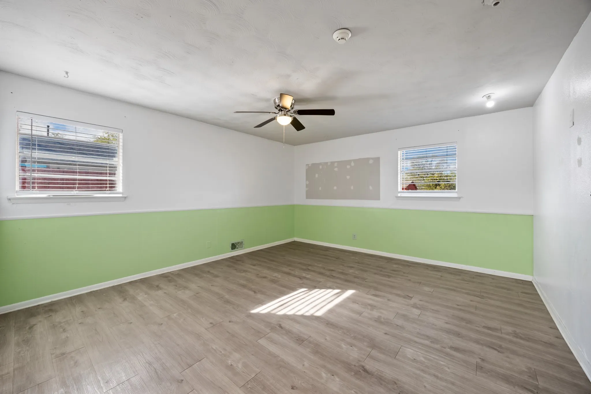 Business For Sale in Rockwall County , 915 N Goliad Street, Rockwall, Texas 75087, 0, 0, Garage spaces, 0 Sqft, built in 1980, mls#21122721, Real Estate Agent in Rockwall, Homes For Sale in Rockwall county, Homes For Sale in Rockwall, Realtor in Rockwall Texas, Real Estate Brokerage Independent Realty Texas, Luminita Cordes Realtor