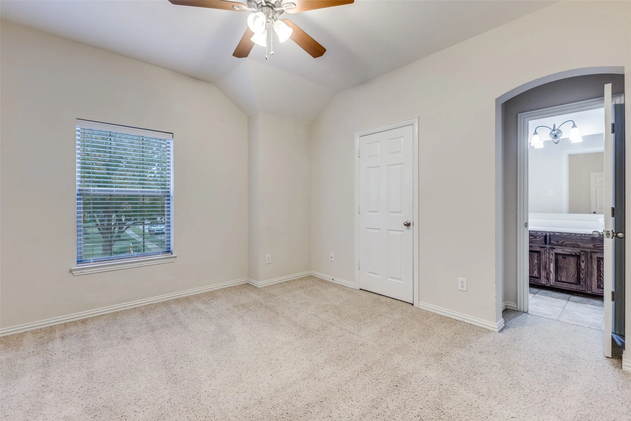 Upstairs guest room with access to adjacent shared bath.