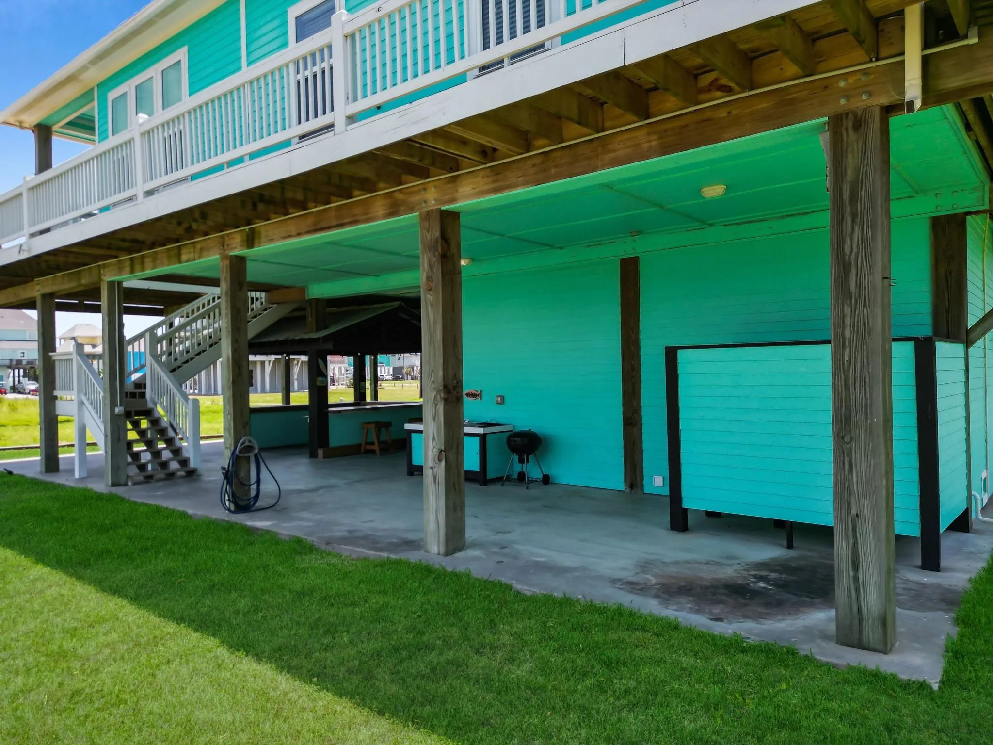 Single Family Residence For Sale in Galveston County , 922 Palmridge Drive, Port Bolivar, Texas 77650, 4 Bedroom, 4 Bathroom, 2 Garage spaces, 2,300 Sqft, built in 2016, mls#21123942, Real Estate Agent in Port Bolivar, Homes For Sale in Galveston county, Homes For Sale in Port Bolivar, Realtor in Port Bolivar Texas, Real Estate Brokerage Independent Realty Texas, Luminita Cordes Realtor