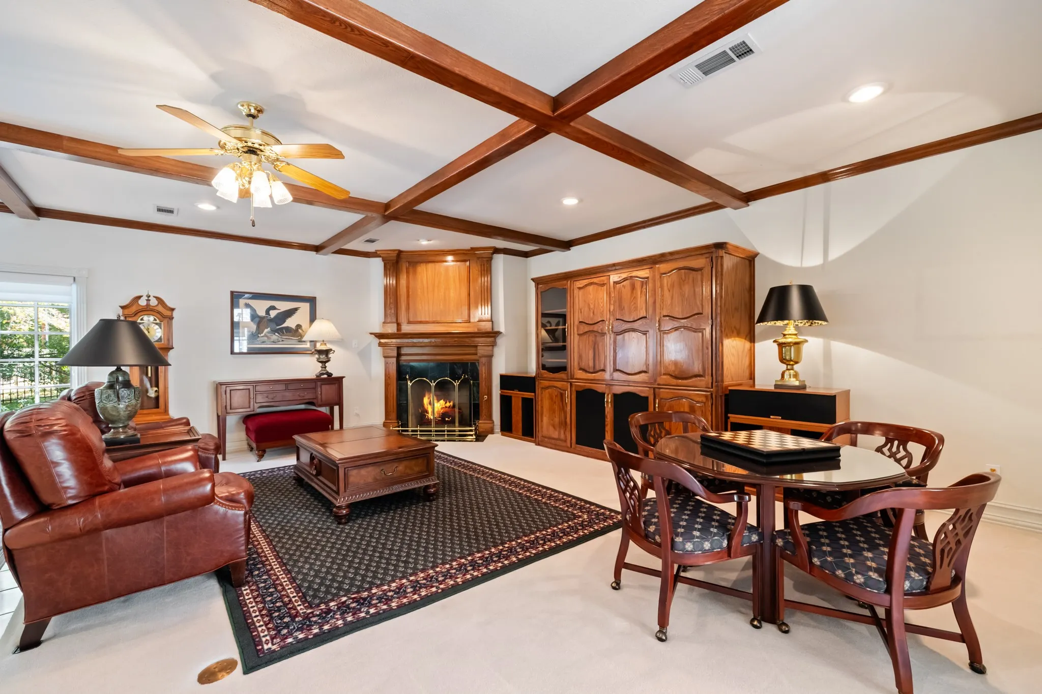 Single Family Residence For Sale in Hunt County , 1 Willow Ridge Road, Greenville, Texas 75402, 4 Bedroom, 4 Bathroom, 3 Garage spaces, 3,455 Sqft, built in 1993, mls#21110240, Real Estate Agent in Greenville, Homes For Sale in Hunt county, Homes For Sale in Greenville, Realtor in Greenville Texas, Real Estate Brokerage Independent Realty Texas, Luminita Cordes Realtor