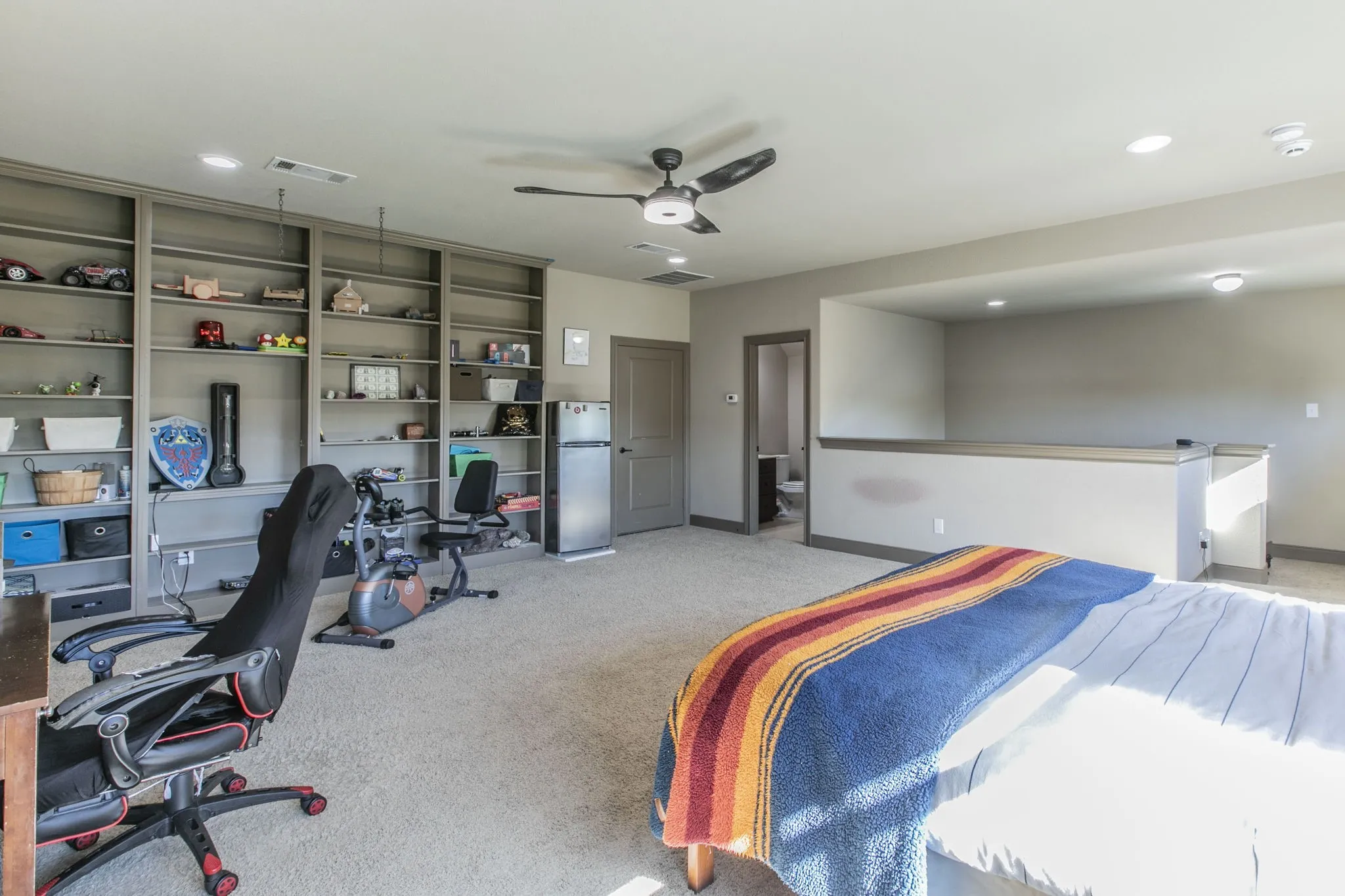 Single Family Residence For Sale in Ellis County , 206 Hidden Meadow Circle, Midlothian, Texas 76065, 3 Bedroom, 4 Bathroom, 2 Garage spaces, 3,408 Sqft, built in 2012, mls#21124236, Real Estate Agent in Midlothian, Homes For Sale in Ellis county, Homes For Sale in Midlothian, Realtor in Midlothian Texas, Real Estate Brokerage Independent Realty Texas, Luminita Cordes Realtor