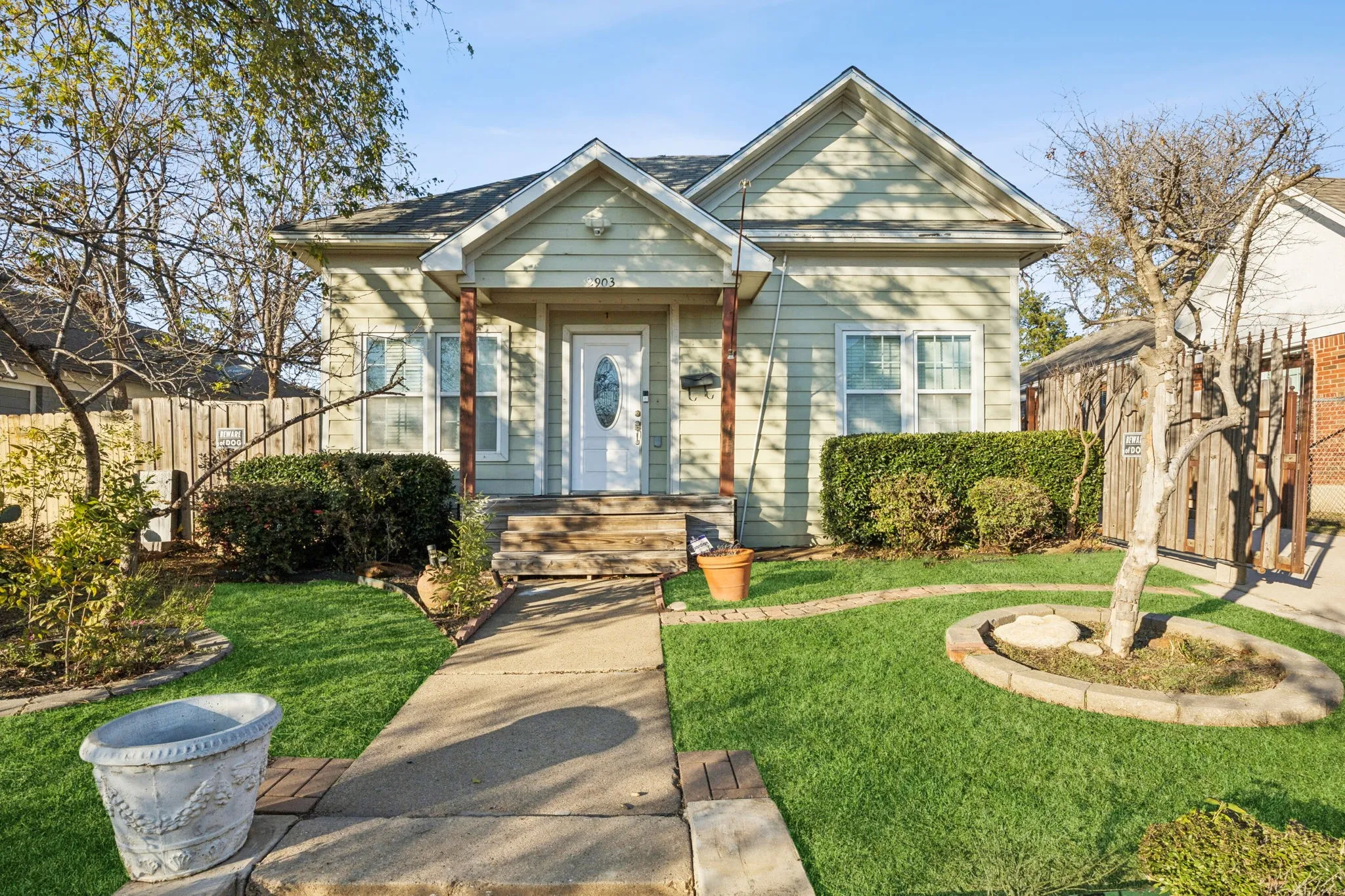 Single Family Residence For Sale in Tarrant County , 2903 MT VERNON Avenue, Fort Worth, Texas 76103, 3 Bedrooms, 2 Bathrooms, Garage spaces, 1,428 Sqft, built in 1919, Price $252,000, mls#21124633, Real Estate Agent in Fort Worth, Homes For Sale in Tarrant county, Homes For Sale in Fort Worth, Realtor in Fort Worth Texas, Real Estate Brokerage Independent Realty Texas, Luminita Cordes Realtor