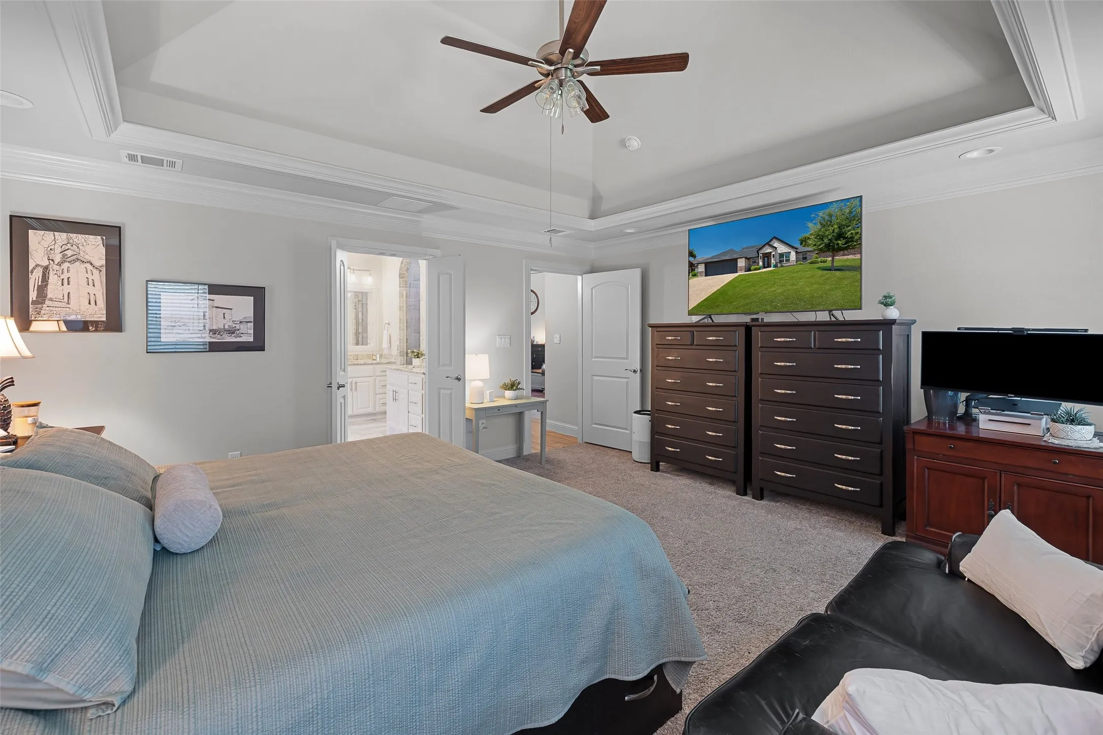 Single Family Residence For Sale in Hood County , 1019 Anna Circle, Granbury, Texas 76048, 4 Bedroom, 3 Bathroom, 2 Garage spaces, 2,446 Sqft, built in 2021, Preowned, mls#21123335, Real Estate Agent in Granbury, Homes For Sale in Hood county, Homes For Sale in Granbury, Realtor in Granbury Texas, Real Estate Brokerage Independent Realty Texas, Luminita Cordes Realtor