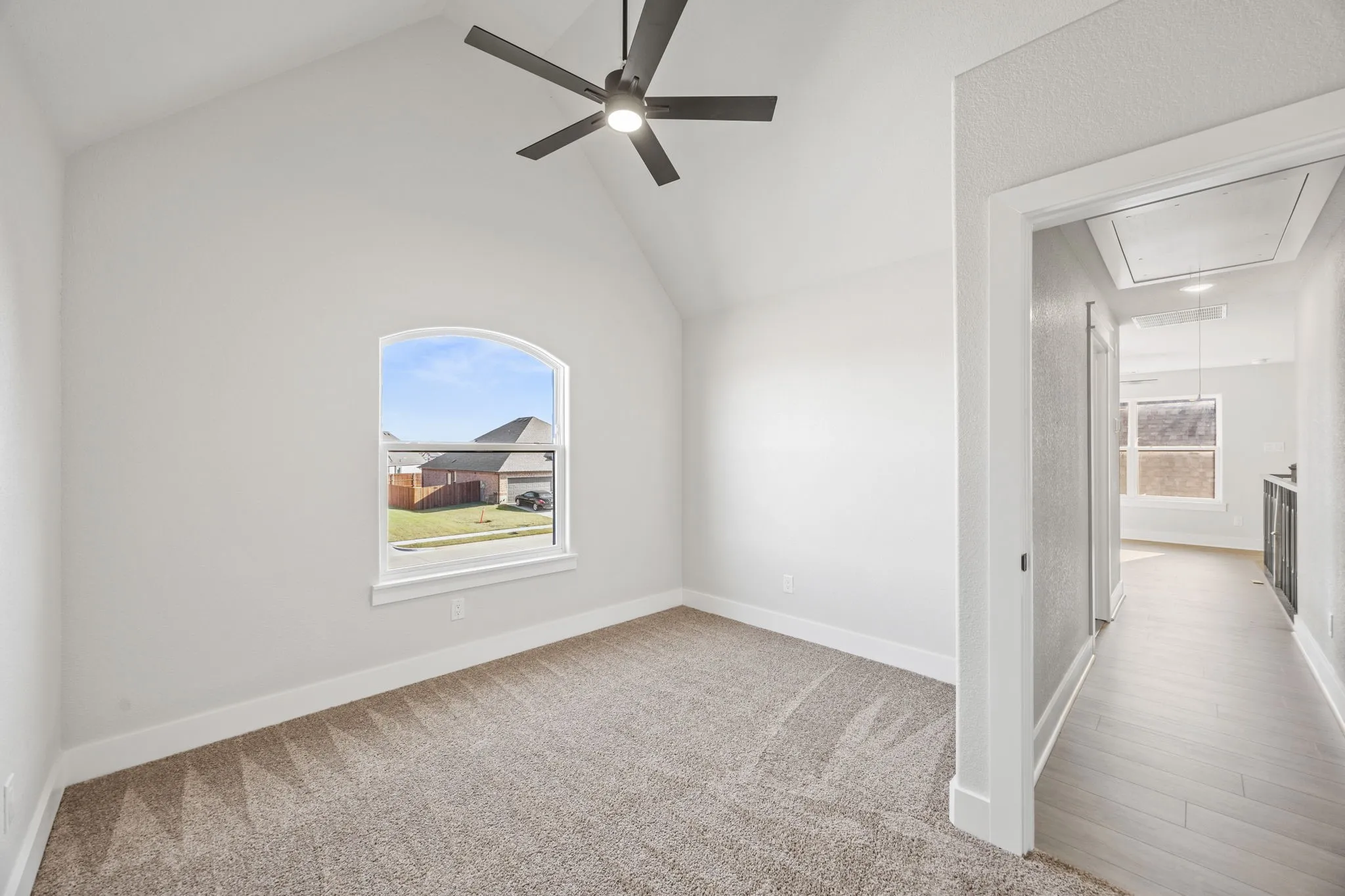 Single Family Residence For Sale in Johnson County , 1833 Sudbury Drive, Cleburne, Texas 76033, 3 Bedroom, 3 Bathroom, 2 Garage spaces, 2,004 Sqft, built in 2025, mls#21124527, Real Estate Agent in Cleburne, Homes For Sale in Johnson county, Homes For Sale in Cleburne, Realtor in Cleburne Texas, Real Estate Brokerage Independent Realty Texas, Luminita Cordes Realtor