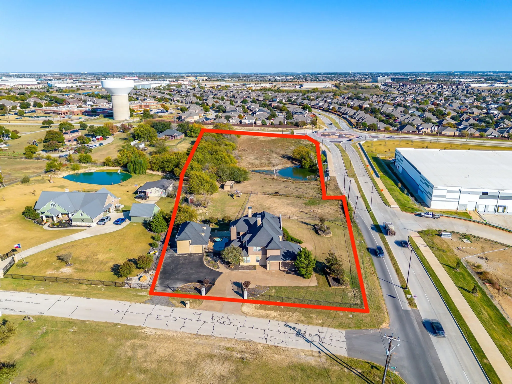 Single Family Residence For Sale in Tarrant County , 253 Bayne Road, Haslet, Texas 76052, 6 Bedroom, 6 Bathroom, 3 Garage spaces, 5,964 Sqft, built in 2003, Preowned, mls#21114806, Real Estate Agent in Haslet, Homes For Sale in Tarrant county, Homes For Sale in Haslet, Realtor in Haslet Texas, Real Estate Brokerage Independent Realty Texas, Luminita Cordes Realtor