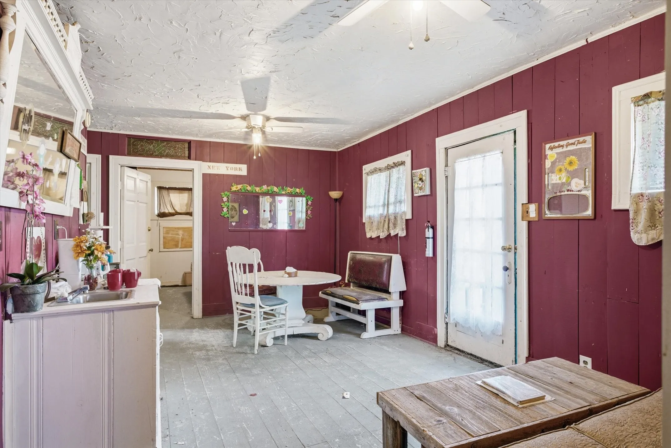 Hotel/Motel For Sale in Van Zandt County , 281 E Goshen Street, Canton, Texas 75103, 0, 0, Garage spaces, 0 Sqft, built in 1951, Unknown, Price $109,900, mls#21124962, Real Estate Agent in Canton, Homes For Sale in Van Zandt county, Homes For Sale in Canton, Realtor in Canton Texas, Real Estate Brokerage Independent Realty Texas, Luminita Cordes Realtor