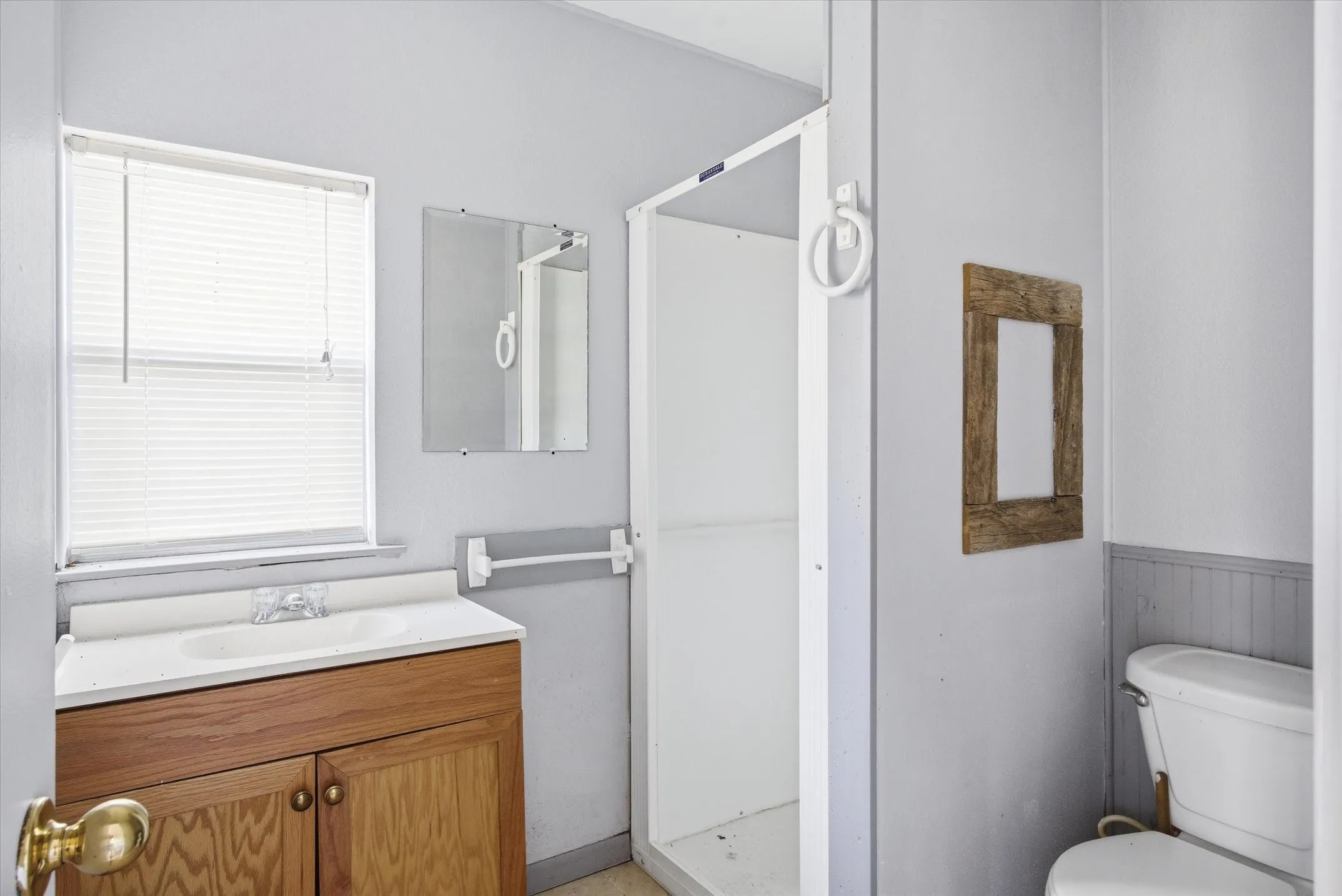 Hotel/Motel For Sale in Van Zandt County , 281 E Goshen Street, Canton, Texas 75103, 0, 0, Garage spaces, 0 Sqft, built in 1951, Unknown, Price $109,900, mls#21124962, Real Estate Agent in Canton, Homes For Sale in Van Zandt county, Homes For Sale in Canton, Realtor in Canton Texas, Real Estate Brokerage Independent Realty Texas, Luminita Cordes Realtor