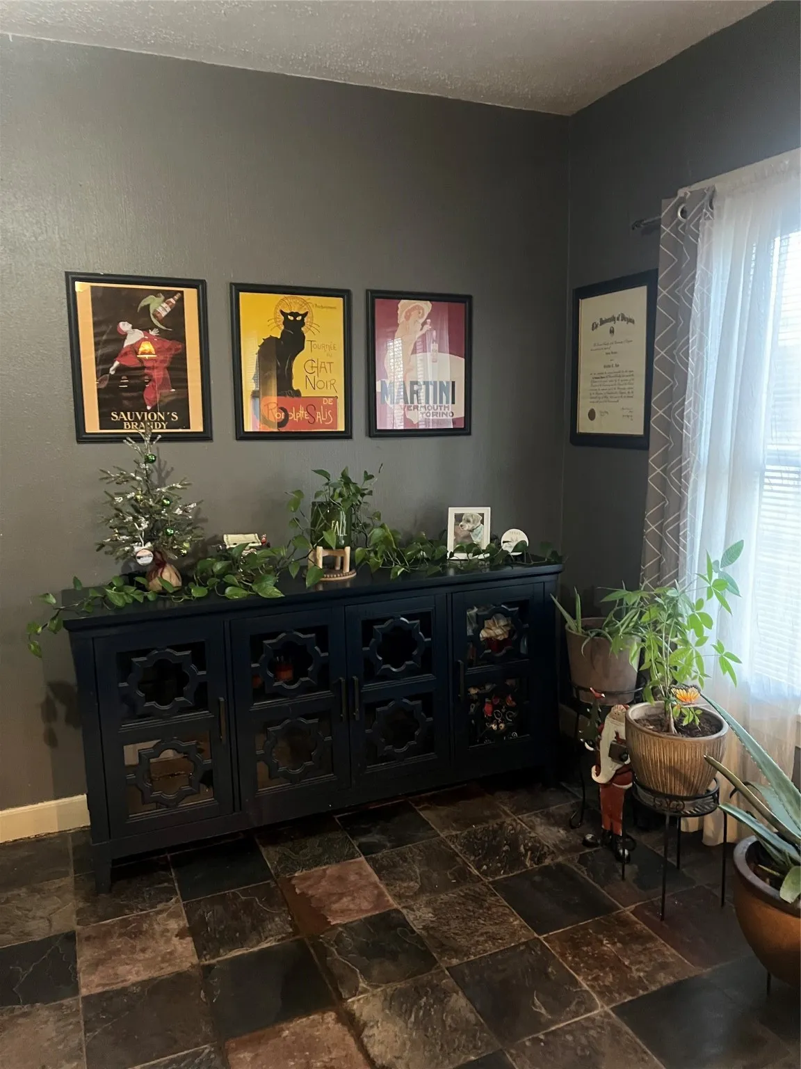 Single Family Residence For Sale in Dallas County , 6107 Richmond Avenue, Dallas, Texas 75214, 2 Bedroom, 2 Bathroom, Garage spaces, 1,286 Sqft, built in 1930, mls#21115493, Real Estate Agent in Dallas, Homes For Sale in Dallas county, Homes For Sale in Dallas, Realtor in Dallas Texas, Real Estate Brokerage Independent Realty Texas, Luminita Cordes Realtor