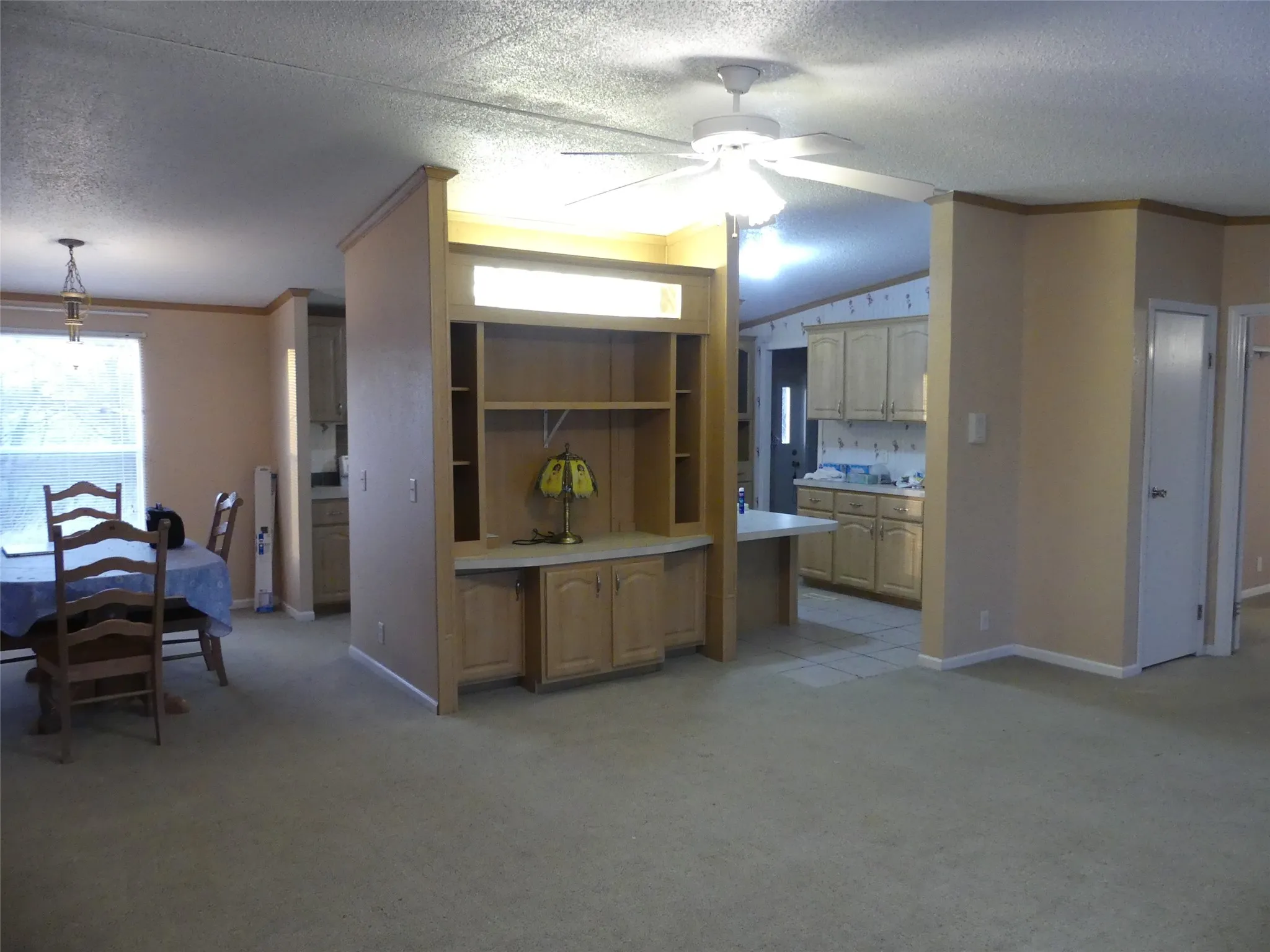 Manufactured Home For Sale in Montague County , 422 Hutchinson Street, Bowie, Texas 76230, 3 Bedroom, 2 Bathroom, Garage spaces, 1,531 Sqft, built in 2003, Preowned, Price $165,000, mls#21125132, Real Estate Agent in Bowie, Homes For Sale in Montague county, Homes For Sale in Bowie, Realtor in Bowie Texas, Real Estate Brokerage Independent Realty Texas, Luminita Cordes Realtor