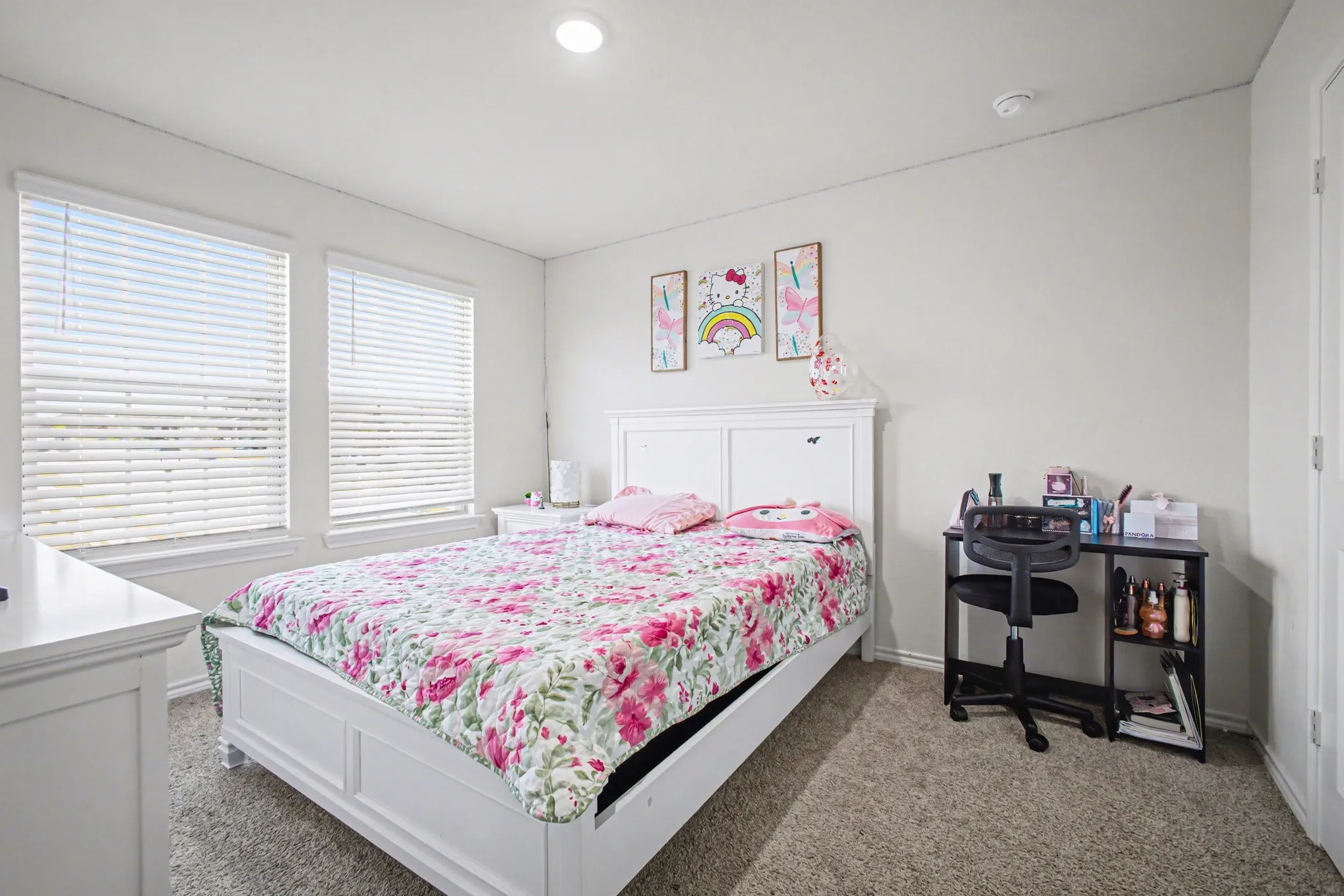 Single Family Residence For Sale in Kaufman County , 1301 Draper Lane, Forney, Texas 75126, 4 Bedroom, 3 Bathroom, 2 Garage spaces, 2,144 Sqft, built in 2023, Preowned, mls#21122688, Real Estate Agent in Forney, Homes For Sale in Kaufman county, Homes For Sale in Forney, Realtor in Forney Texas, Real Estate Brokerage Independent Realty Texas, Luminita Cordes Realtor