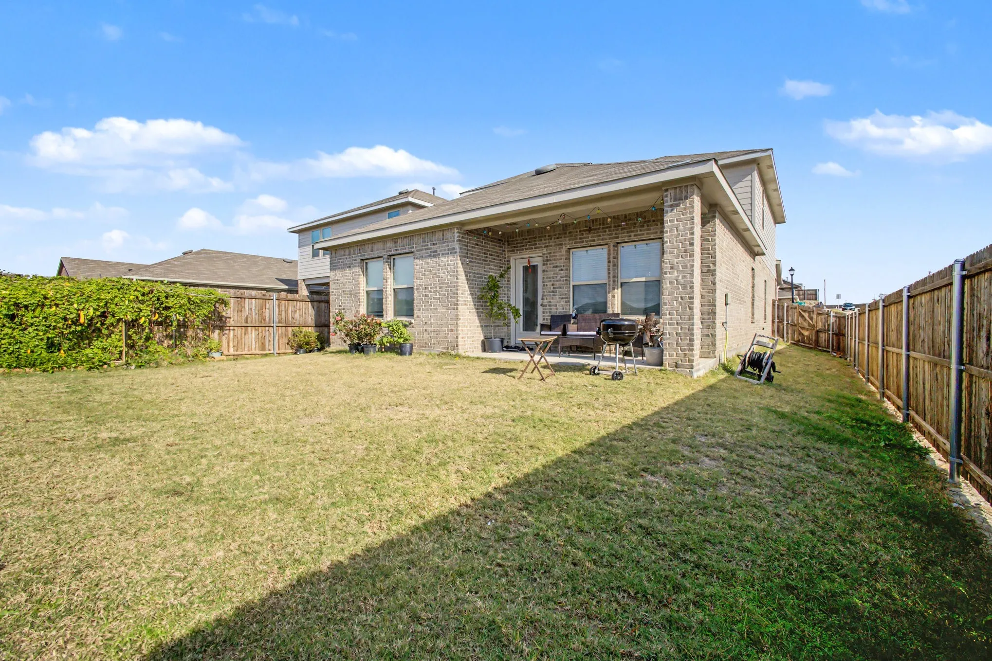 Single Family Residence For Sale in Kaufman County , 1301 Draper Lane, Forney, Texas 75126, 4 Bedroom, 3 Bathroom, 2 Garage spaces, 2,144 Sqft, built in 2023, Preowned, mls#21122688, Real Estate Agent in Forney, Homes For Sale in Kaufman county, Homes For Sale in Forney, Realtor in Forney Texas, Real Estate Brokerage Independent Realty Texas, Luminita Cordes Realtor
