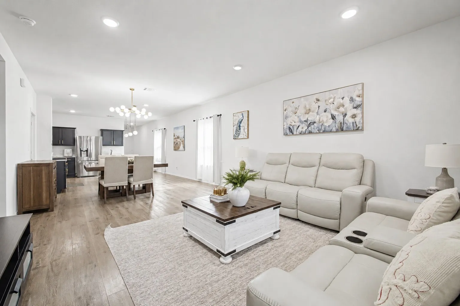 Single Family Residence For Sale in Kaufman County , 1301 Draper Lane, Forney, Texas 75126, 4 Bedroom, 3 Bathroom, 2 Garage spaces, 2,144 Sqft, built in 2023, Preowned, mls#21122688, Real Estate Agent in Forney, Homes For Sale in Kaufman county, Homes For Sale in Forney, Realtor in Forney Texas, Real Estate Brokerage Independent Realty Texas, Luminita Cordes Realtor