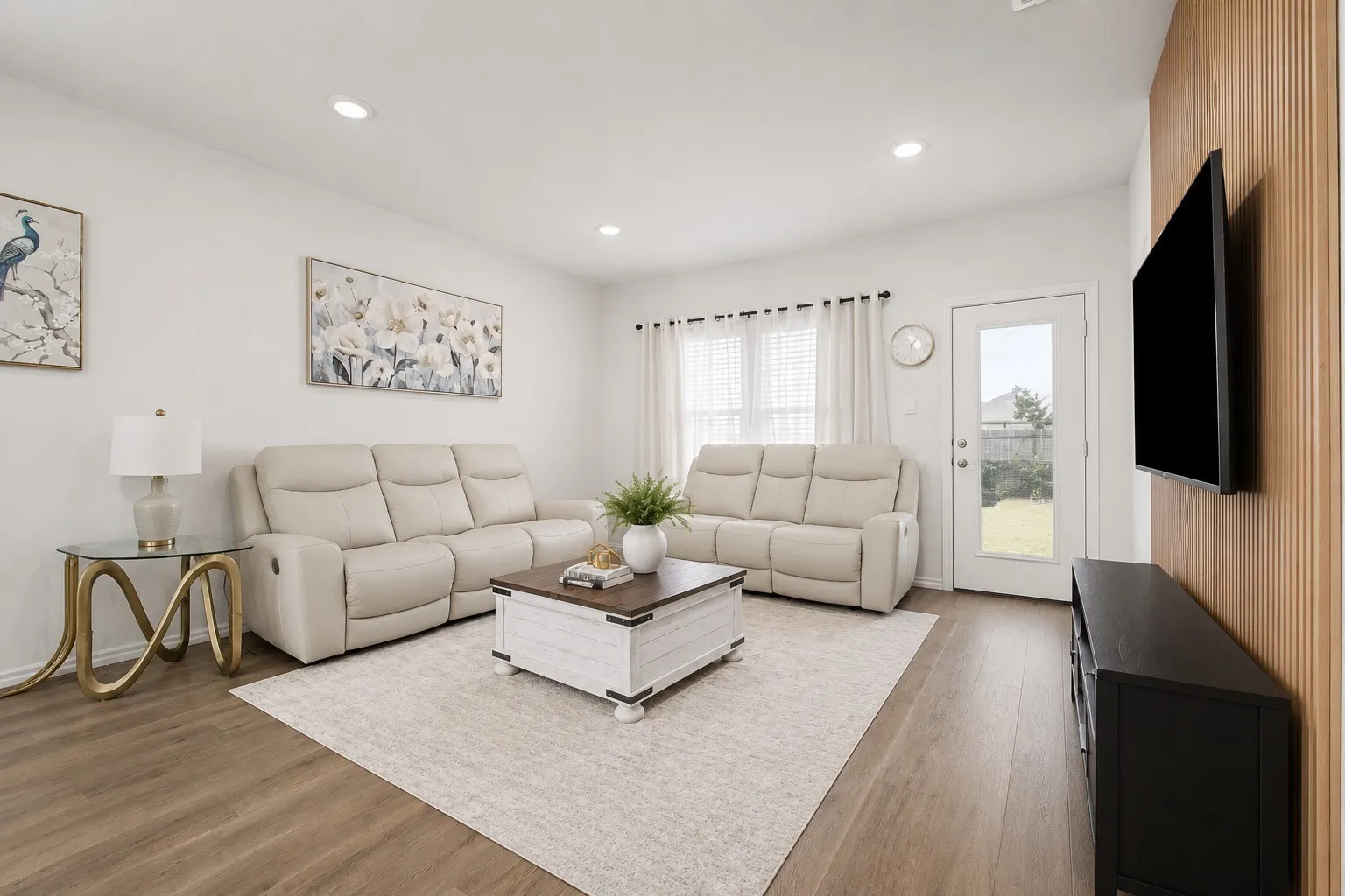 Single Family Residence For Sale in Kaufman County , 1301 Draper Lane, Forney, Texas 75126, 4 Bedroom, 3 Bathroom, 2 Garage spaces, 2,144 Sqft, built in 2023, Preowned, mls#21122688, Real Estate Agent in Forney, Homes For Sale in Kaufman county, Homes For Sale in Forney, Realtor in Forney Texas, Real Estate Brokerage Independent Realty Texas, Luminita Cordes Realtor