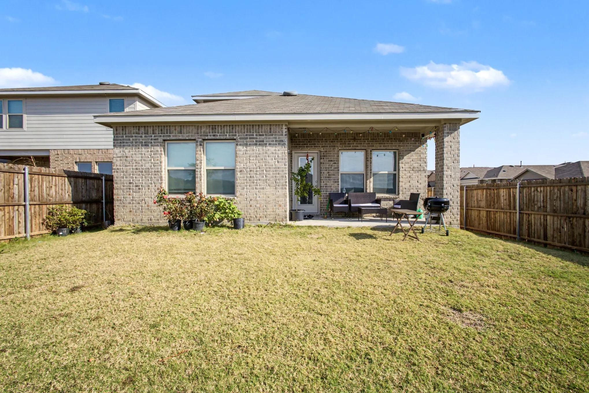 Single Family Residence For Sale in Kaufman County , 1301 Draper Lane, Forney, Texas 75126, 4 Bedroom, 3 Bathroom, 2 Garage spaces, 2,144 Sqft, built in 2023, Preowned, mls#21122688, Real Estate Agent in Forney, Homes For Sale in Kaufman county, Homes For Sale in Forney, Realtor in Forney Texas, Real Estate Brokerage Independent Realty Texas, Luminita Cordes Realtor