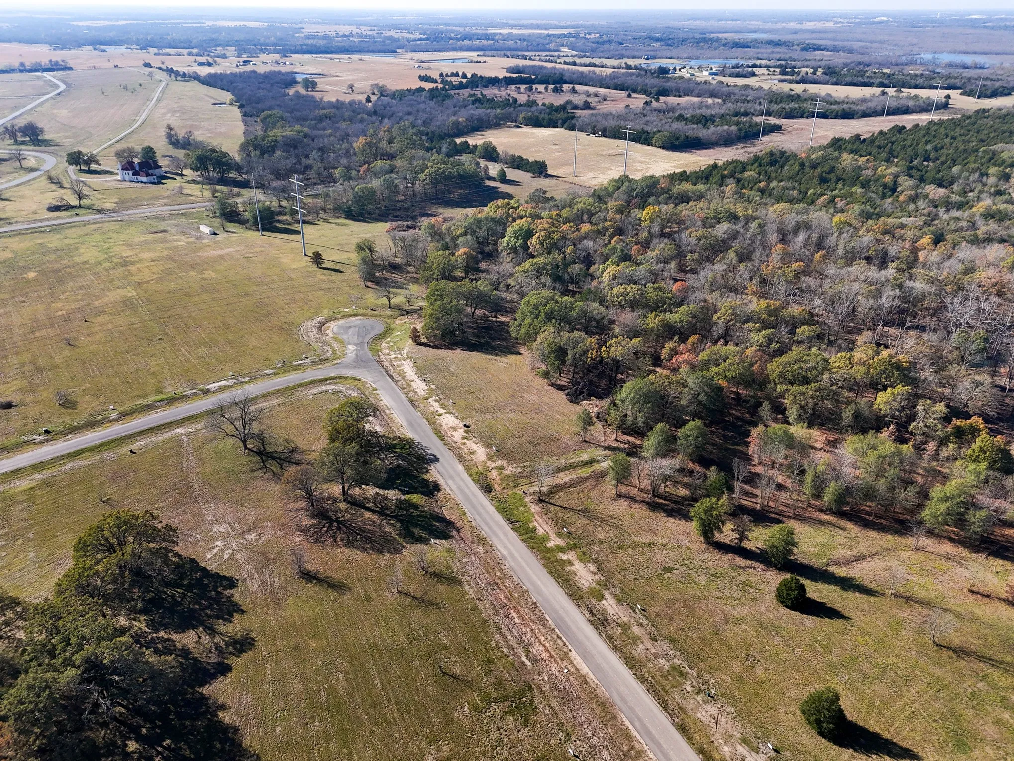 Aerial view of property's location with rural landscape