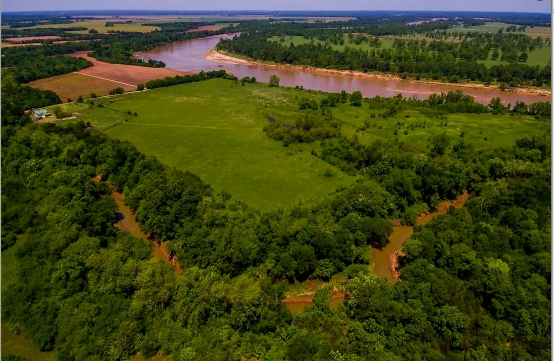 Farm For Sale in Lamar County , 520 County Road 36980, Arthur City, Texas 75411, 2 Bedrooms, 2 Bathrooms, Garage spaces, 2,664 Sqft, built in 0, Price $799,000, mls#21125249, Real Estate Agent in Arthur City, Homes For Sale in Lamar county, Homes For Sale in Arthur City, Realtor in Arthur City Texas, Real Estate Brokerage Independent Realty Texas, Luminita Cordes Realtor