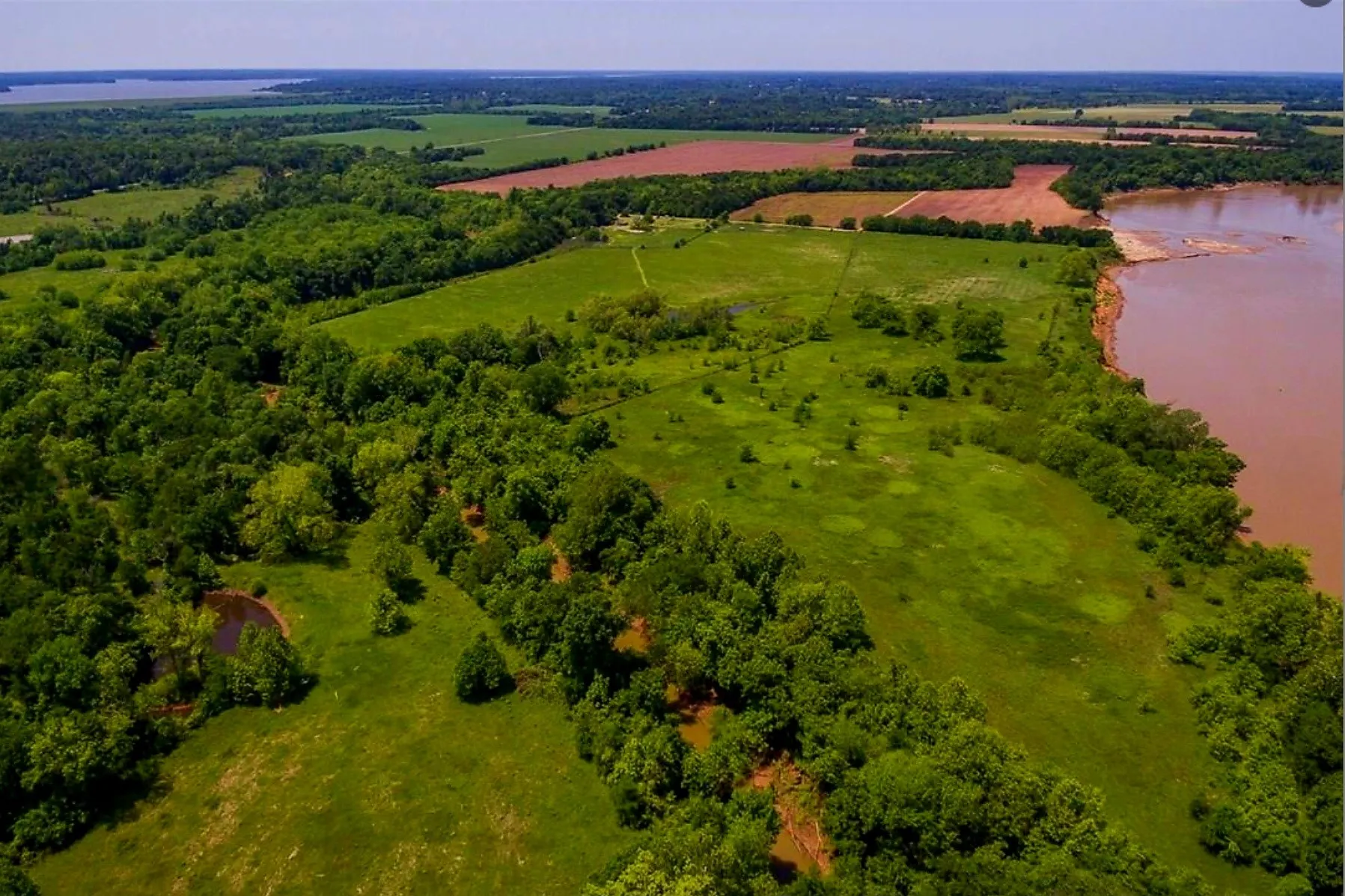 Farm For Sale in Lamar County , 520 County Road 36980, Arthur City, Texas 75411, 2 Bedrooms, 2 Bathrooms, Garage spaces, 2,664 Sqft, built in 0, Price $799,000, mls#21125249, Real Estate Agent in Arthur City, Homes For Sale in Lamar county, Homes For Sale in Arthur City, Realtor in Arthur City Texas, Real Estate Brokerage Independent Realty Texas, Luminita Cordes Realtor