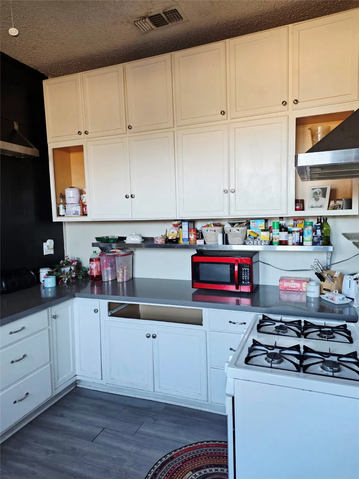 Farm For Sale in Lamar County , 520 County Road 36980, Arthur City, Texas 75411, 2 Bedrooms, 2 Bathrooms, Garage spaces, 2,664 Sqft, built in 0, Price $799,000, mls#21125249, Real Estate Agent in Arthur City, Homes For Sale in Lamar county, Homes For Sale in Arthur City, Realtor in Arthur City Texas, Real Estate Brokerage Independent Realty Texas, Luminita Cordes Realtor