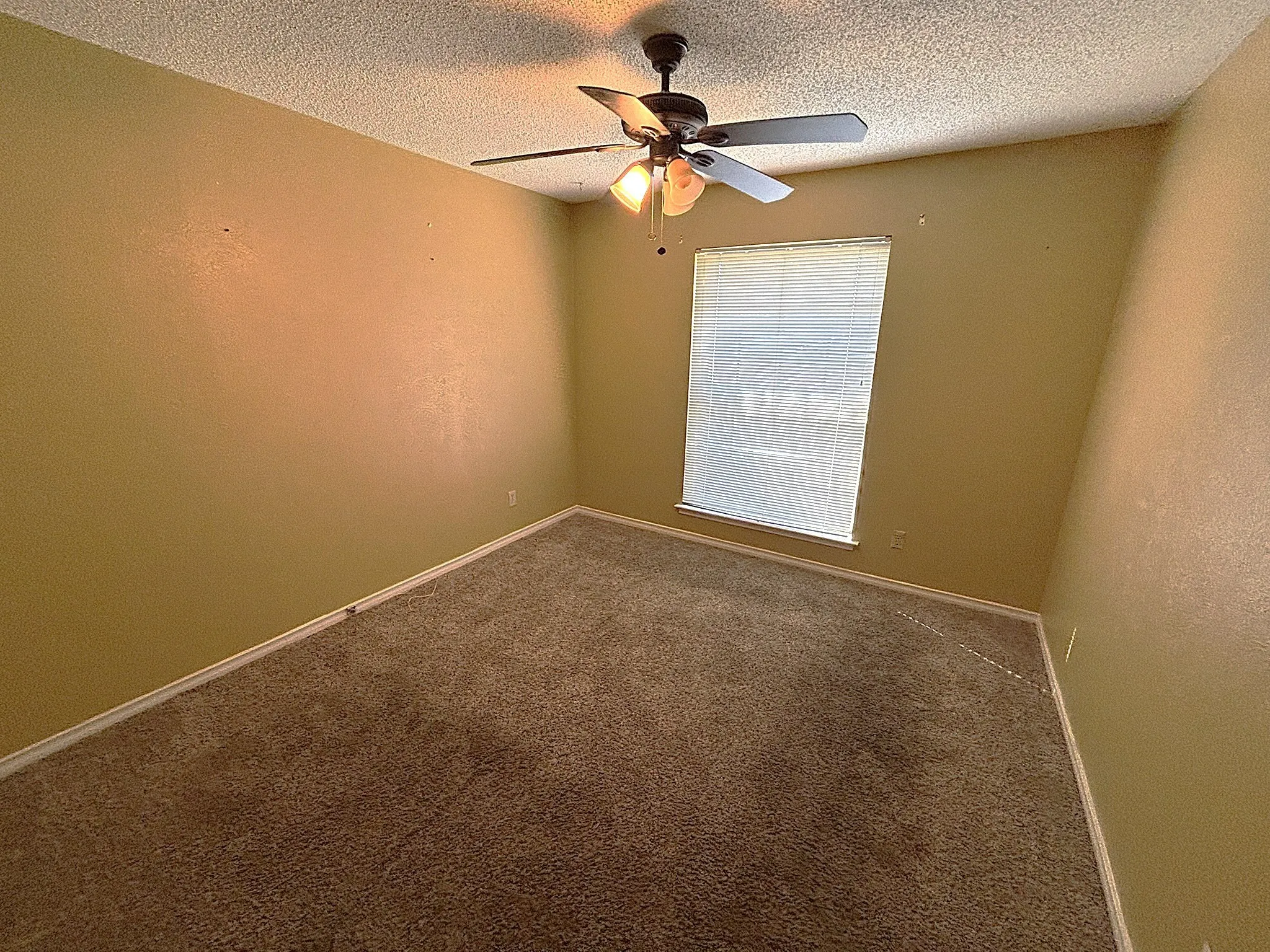 Single Family Residence For Sale in Dallas County , 3042 Kiestridge Drive, Dallas, Texas 75233, 3 Bedroom, 2 Bathroom, 2 Garage spaces, 2,377 Sqft, built in 1970, mls#21106282, Real Estate Agent in Dallas, Homes For Sale in Dallas county, Homes For Sale in Dallas, Realtor in Dallas Texas, Real Estate Brokerage Independent Realty Texas, Luminita Cordes Realtor