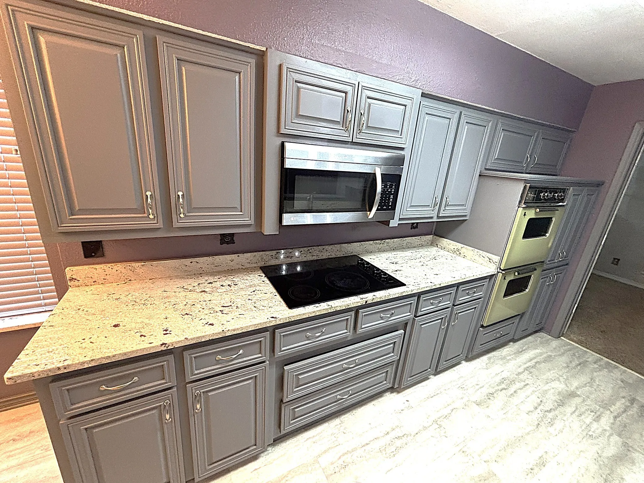 Single Family Residence For Sale in Dallas County , 3042 Kiestridge Drive, Dallas, Texas 75233, 3 Bedroom, 2 Bathroom, 2 Garage spaces, 2,377 Sqft, built in 1970, mls#21106282, Real Estate Agent in Dallas, Homes For Sale in Dallas county, Homes For Sale in Dallas, Realtor in Dallas Texas, Real Estate Brokerage Independent Realty Texas, Luminita Cordes Realtor
