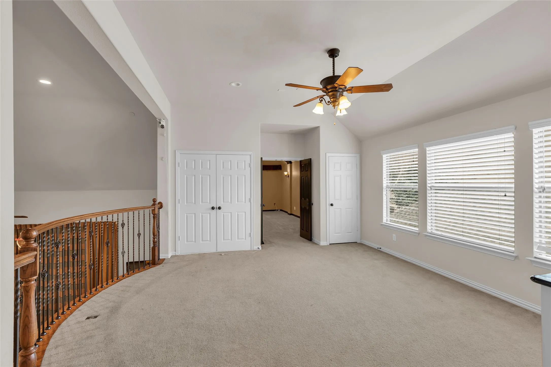 Single Family Residence For Sale in Dallas County , 1217 Wynne Drive, Garland, Texas 75044, 5 Bedroom, 6 Bathroom, Garage spaces, 4,640 Sqft, built in 2006, mls#21124734, Real Estate Agent in Garland, Homes For Sale in Dallas county, Homes For Sale in Garland, Realtor in Garland Texas, Real Estate Brokerage Independent Realty Texas, Luminita Cordes Realtor