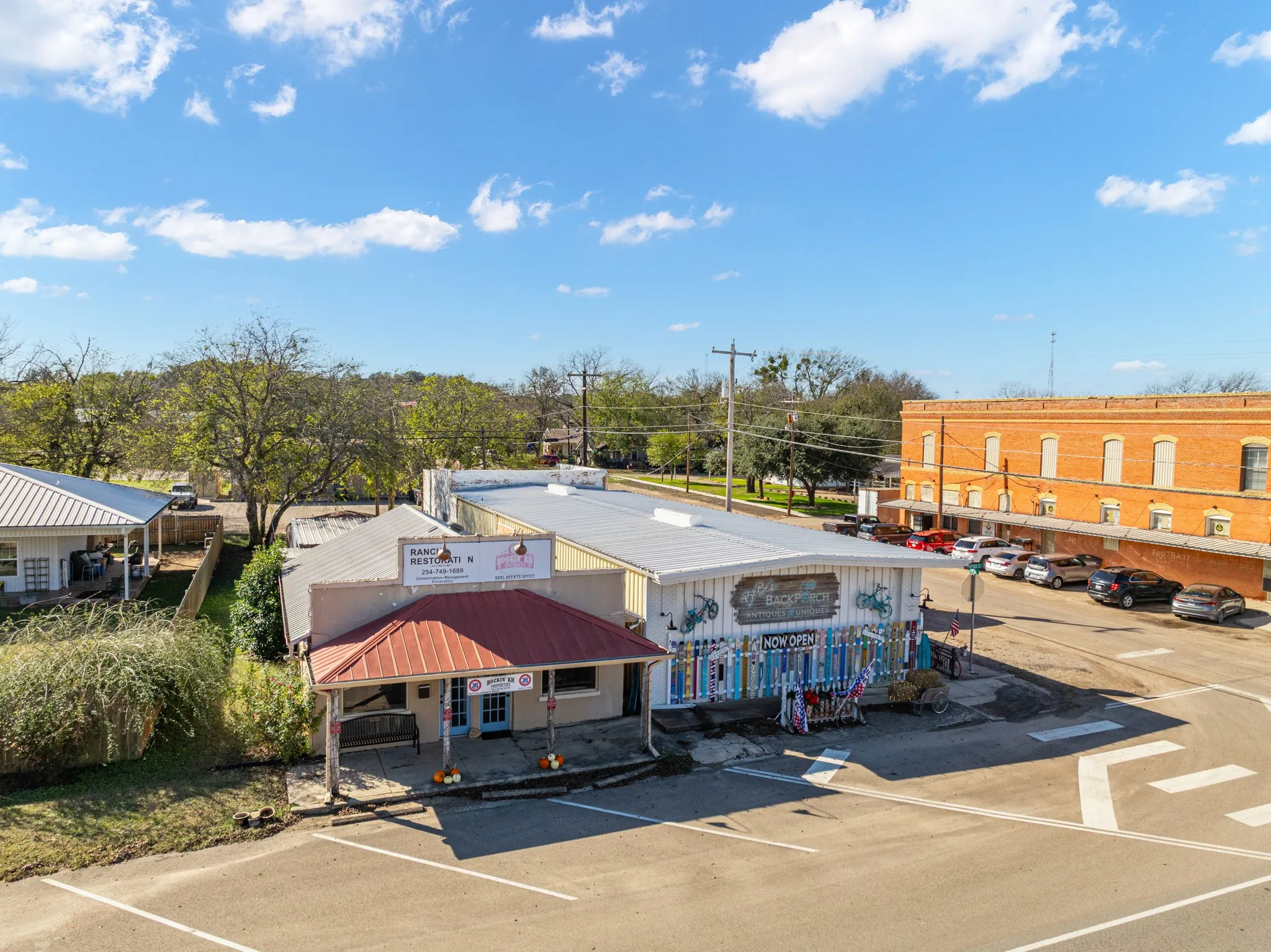 Office For Sale in Bosque County , 504 E Avenue C, Valley Mills, Texas 76689, 0, 0, Garage spaces, 0 Sqft, built in 1950, Preowned, Price $199,900, mls#21125606, Real Estate Agent in Valley Mills, Homes For Sale in Bosque county, Homes For Sale in Valley Mills, Realtor in Valley Mills Texas, Real Estate Brokerage Independent Realty Texas, Luminita Cordes Realtor