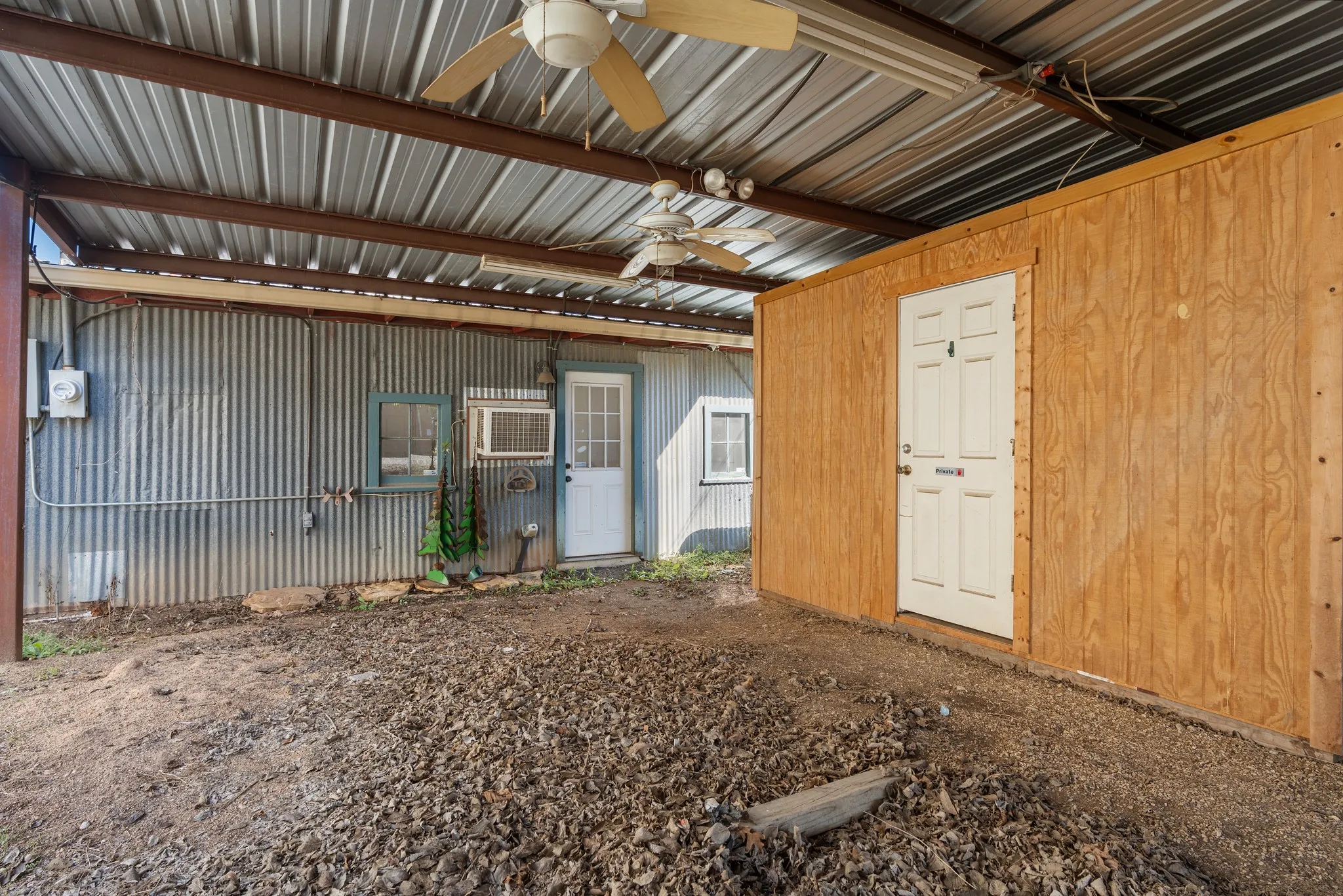 Office For Sale in Bosque County , 504 E Avenue C, Valley Mills, Texas 76689, 0, 0, Garage spaces, 0 Sqft, built in 1950, Preowned, Price $199,900, mls#21125606, Real Estate Agent in Valley Mills, Homes For Sale in Bosque county, Homes For Sale in Valley Mills, Realtor in Valley Mills Texas, Real Estate Brokerage Independent Realty Texas, Luminita Cordes Realtor