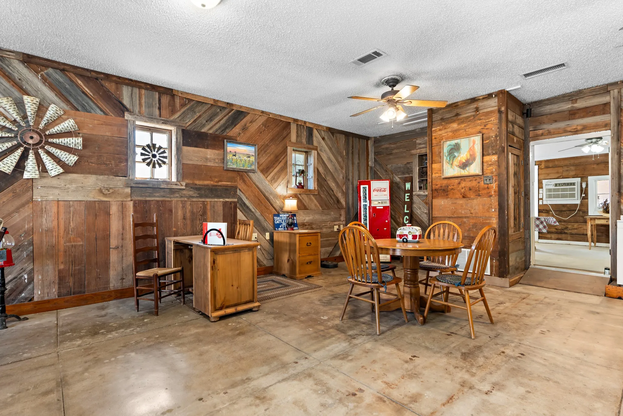 Office For Sale in Bosque County , 504 E Avenue C, Valley Mills, Texas 76689, 0, 0, Garage spaces, 0 Sqft, built in 1950, Preowned, Price $199,900, mls#21125606, Real Estate Agent in Valley Mills, Homes For Sale in Bosque county, Homes For Sale in Valley Mills, Realtor in Valley Mills Texas, Real Estate Brokerage Independent Realty Texas, Luminita Cordes Realtor
