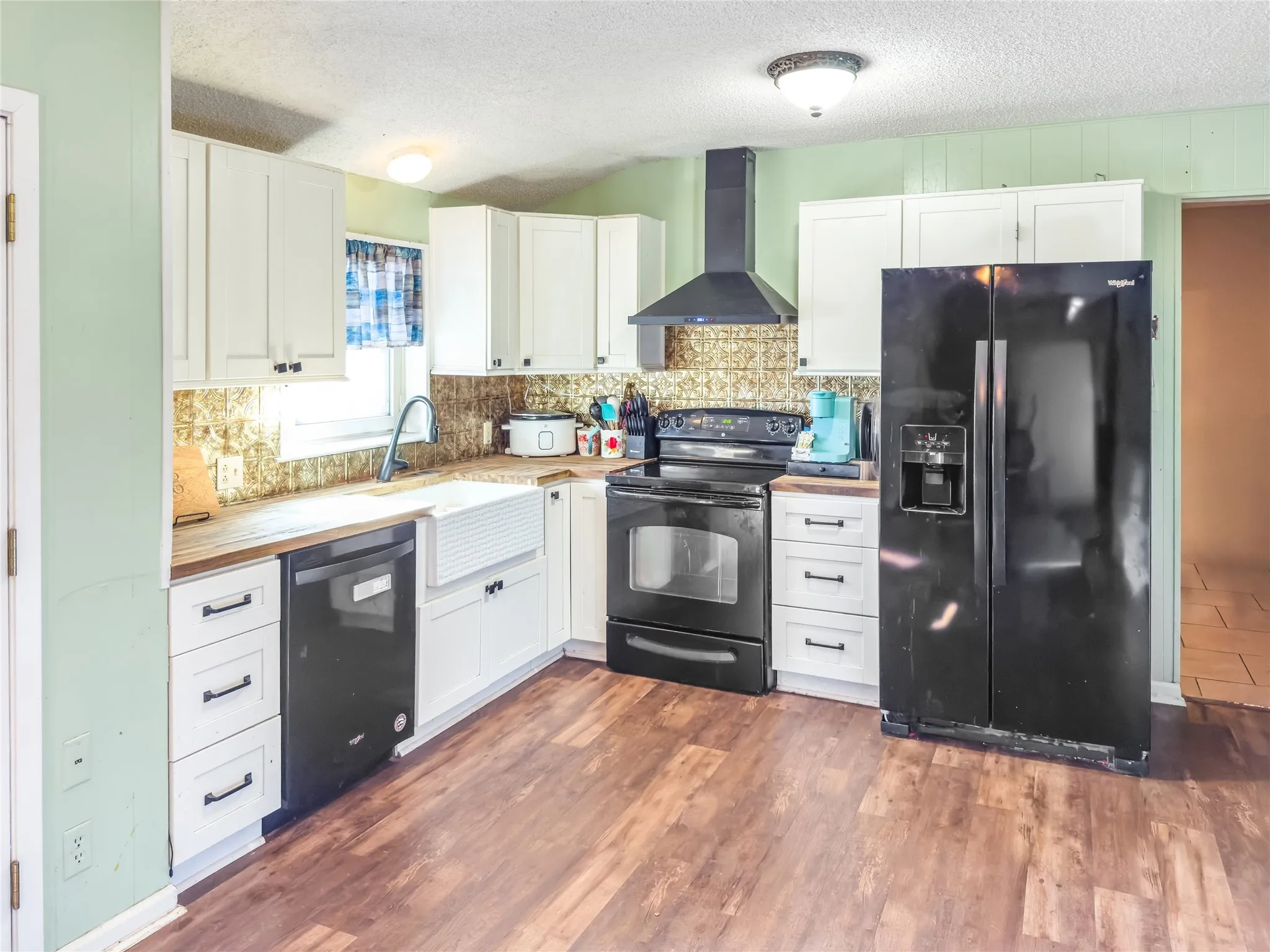 Single Family Residence For Sale in Anderson County , 8090 County Road 4528, Palestine, Texas 75803, 4 Bedroom, 4 Bathroom, 2 Garage spaces, 2,678 Sqft, built in 1977, mls#21125684, Real Estate Agent in Palestine, Homes For Sale in Anderson county, Homes For Sale in Palestine, Realtor in Palestine Texas, Real Estate Brokerage Independent Realty Texas, Luminita Cordes Realtor