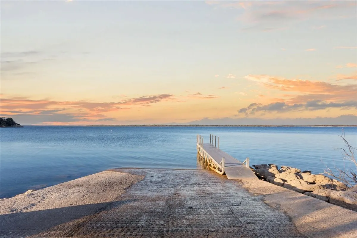 Lake Whitney Dock with  boat ramp