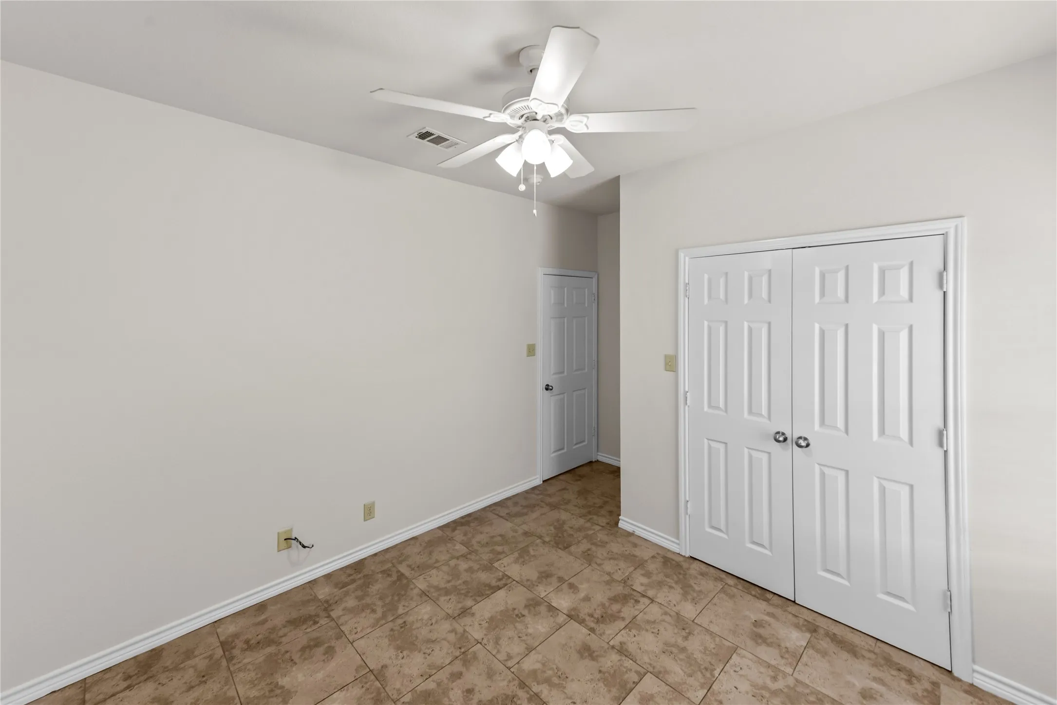 Duplex For Sale in Mc Lennan County , 195 ASHLAND Drive, Woodway, Texas 76712, 0, 0, 2 Garage spaces, 0 Sqft, built in 2014, Preowned, mls#21124778, Real Estate Agent in Woodway, Homes For Sale in Mc Lennan county, Homes For Sale in Woodway, Realtor in Woodway Texas, Real Estate Brokerage Independent Realty Texas, Luminita Cordes Realtor