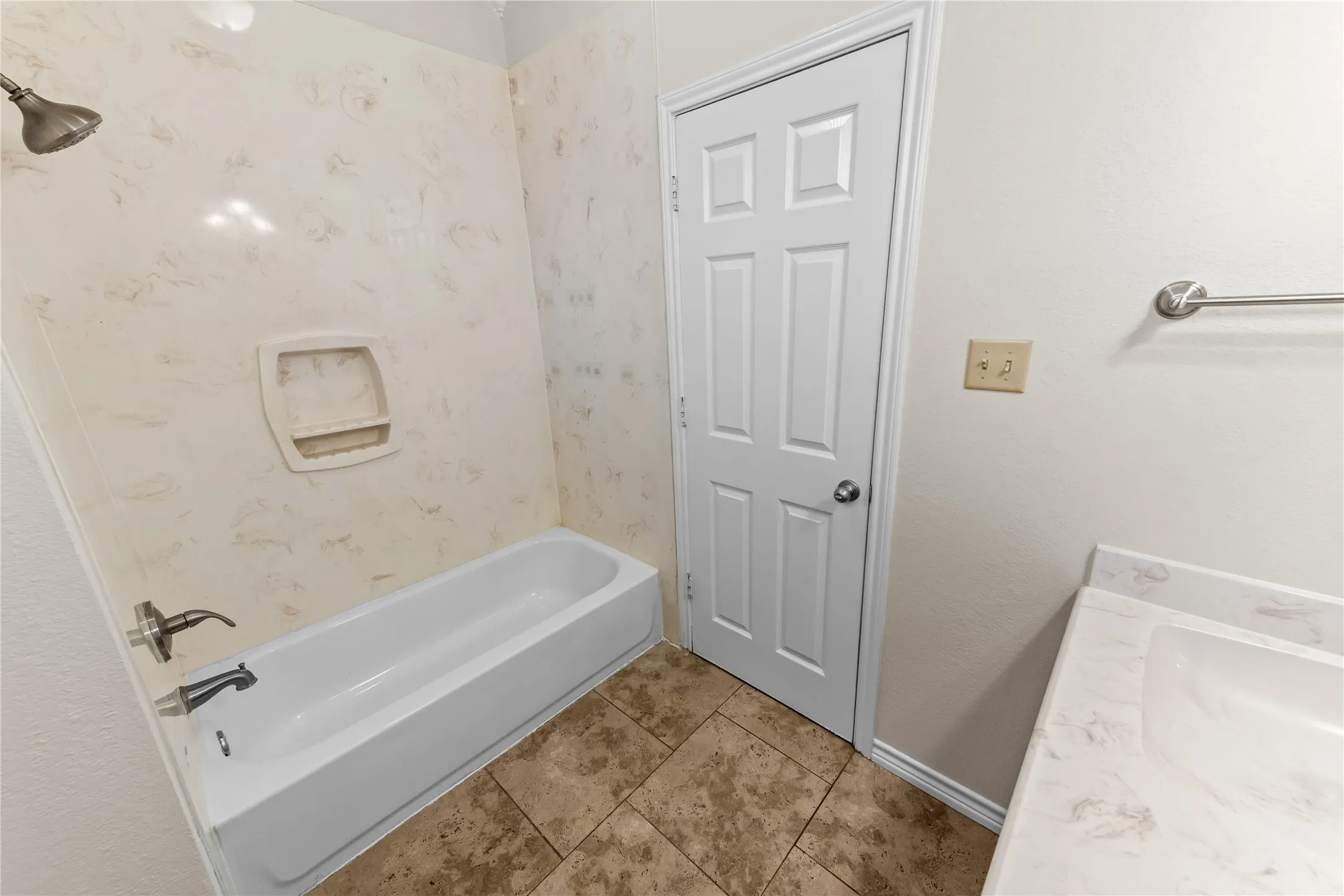 Duplex For Sale in Mc Lennan County , 195 ASHLAND Drive, Woodway, Texas 76712, 0, 0, 2 Garage spaces, 0 Sqft, built in 2014, Preowned, mls#21124778, Real Estate Agent in Woodway, Homes For Sale in Mc Lennan county, Homes For Sale in Woodway, Realtor in Woodway Texas, Real Estate Brokerage Independent Realty Texas, Luminita Cordes Realtor
