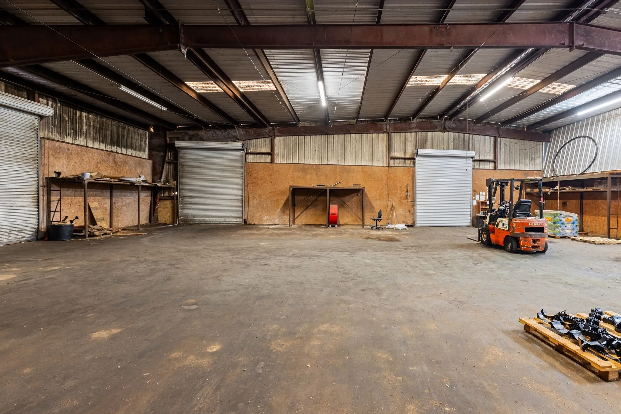 Industrial For Sale in Wood County , 1211 E Coke RD Road, Winnsboro, Texas 75494, 0, 0, Garage spaces, 0 Sqft, built in 1989, Preowned, mls#21126244, Real Estate Agent in Winnsboro, Homes For Sale in Wood county, Homes For Sale in Winnsboro, Realtor in Winnsboro Texas, Real Estate Brokerage Independent Realty Texas, Luminita Cordes Realtor