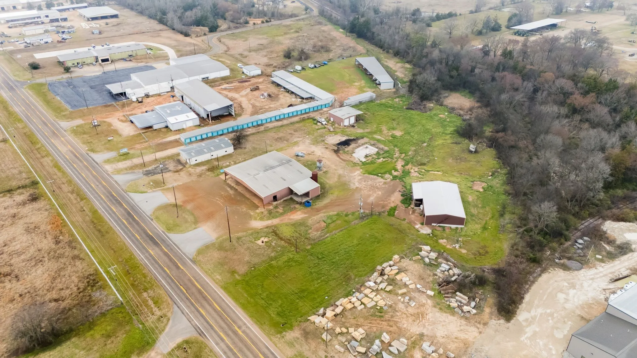 Industrial For Sale in Wood County , 1211 E Coke RD Road, Winnsboro, Texas 75494, 0, 0, Garage spaces, 0 Sqft, built in 1989, Preowned, mls#21126244, Real Estate Agent in Winnsboro, Homes For Sale in Wood county, Homes For Sale in Winnsboro, Realtor in Winnsboro Texas, Real Estate Brokerage Independent Realty Texas, Luminita Cordes Realtor