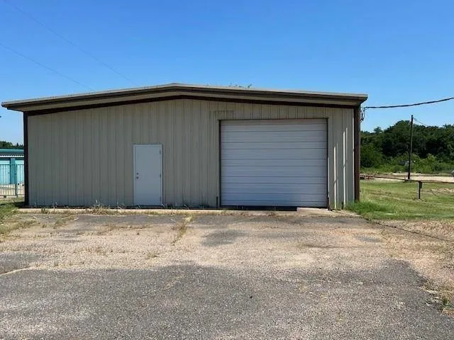Industrial For Sale in Wood County , 1211 E Coke RD Road, Winnsboro, Texas 75494, 0, 0, Garage spaces, 0 Sqft, built in 1989, Preowned, mls#21126244, Real Estate Agent in Winnsboro, Homes For Sale in Wood county, Homes For Sale in Winnsboro, Realtor in Winnsboro Texas, Real Estate Brokerage Independent Realty Texas, Luminita Cordes Realtor