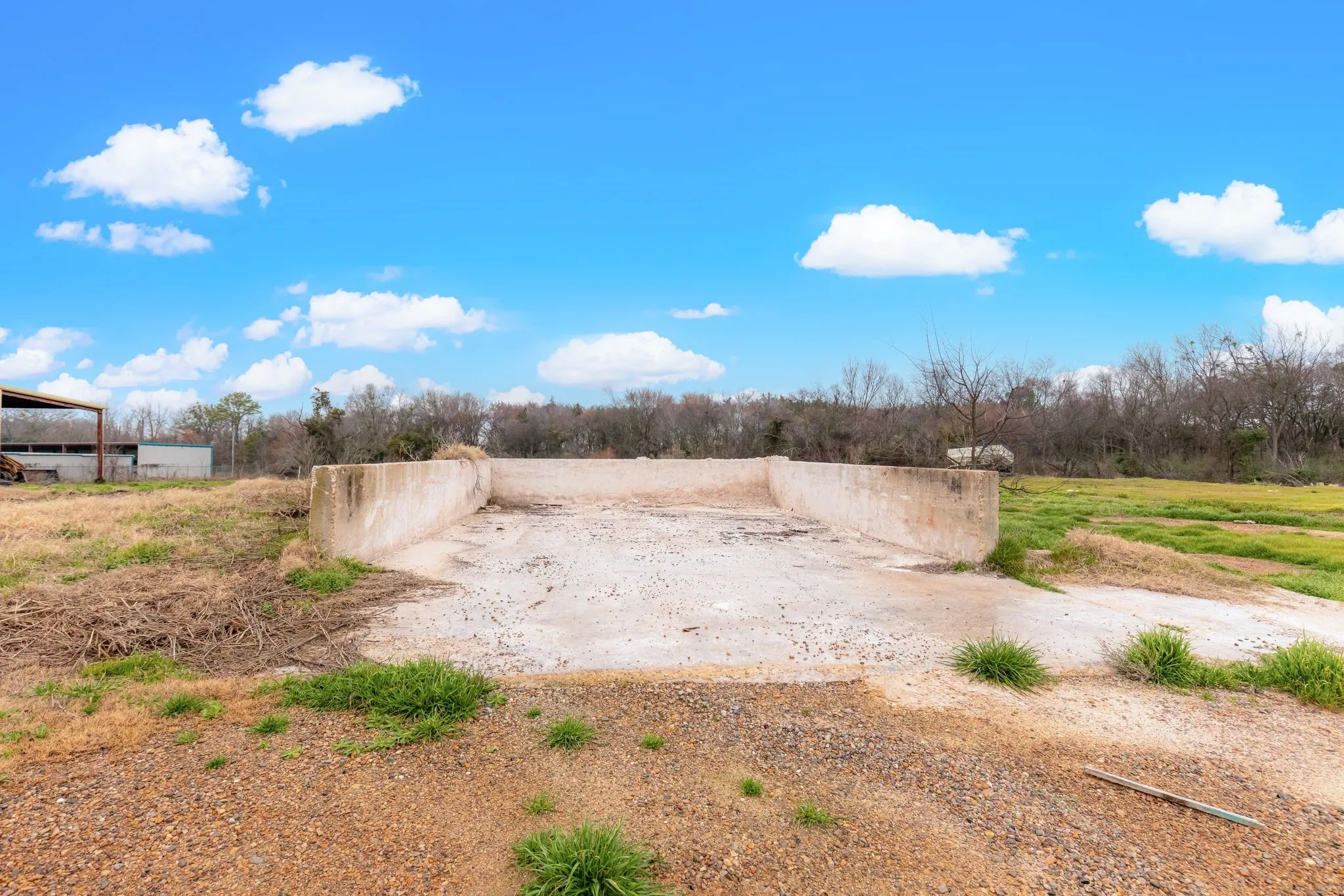 Industrial For Sale in Wood County , 1211 E Coke RD Road, Winnsboro, Texas 75494, 0, 0, Garage spaces, 0 Sqft, built in 1989, Preowned, mls#21126244, Real Estate Agent in Winnsboro, Homes For Sale in Wood county, Homes For Sale in Winnsboro, Realtor in Winnsboro Texas, Real Estate Brokerage Independent Realty Texas, Luminita Cordes Realtor