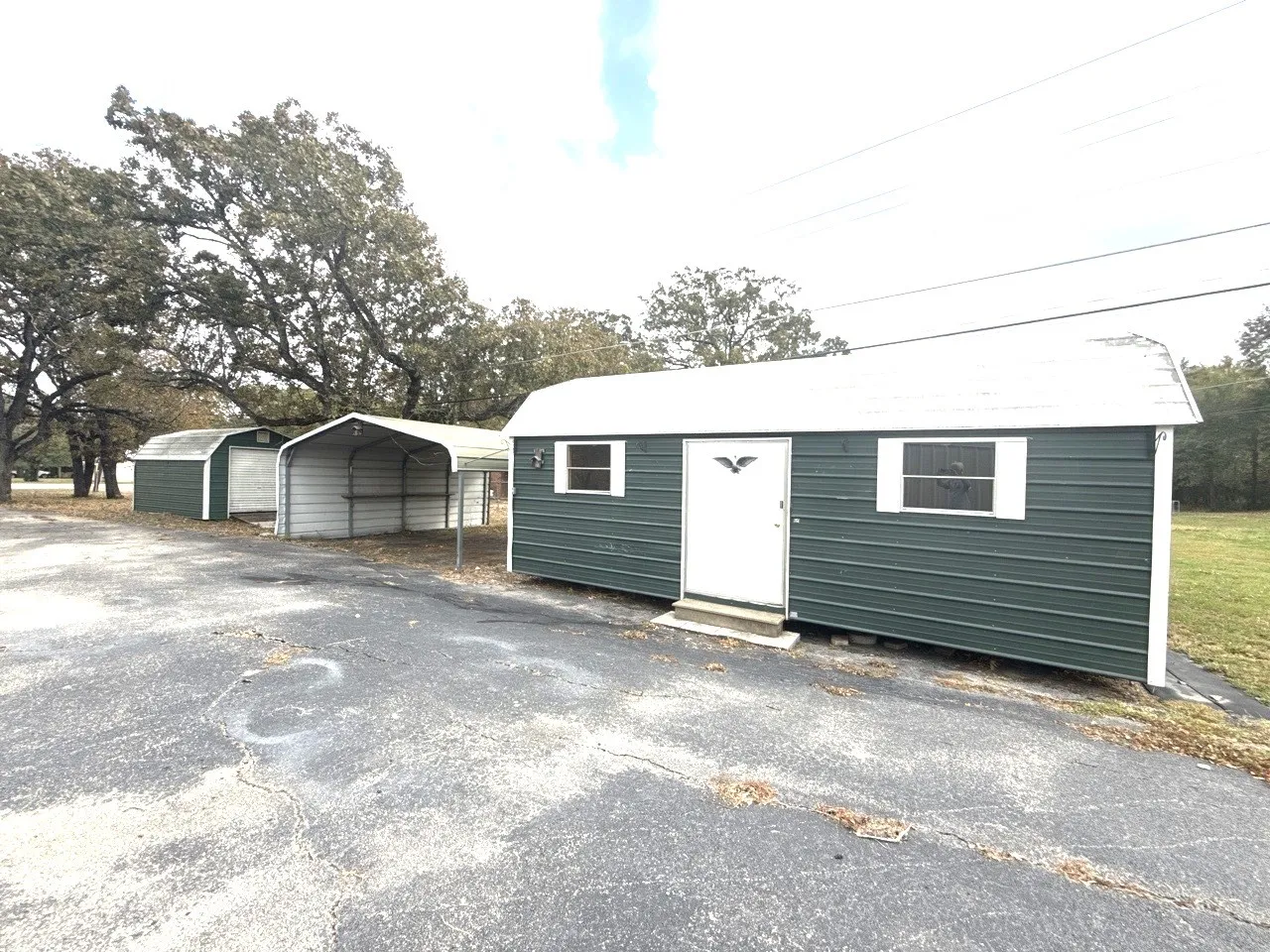 Single Family Residence For Sale in Freestone County , 150 Lazy Way, Fairfield, Texas 75840, 3 Bedroom, 2 Bathroom, Garage spaces, 1,936 Sqft, built in 1972, mls#21123020, Real Estate Agent in Fairfield, Homes For Sale in Freestone county, Homes For Sale in Fairfield, Realtor in Fairfield Texas, Real Estate Brokerage Independent Realty Texas, Luminita Cordes Realtor
