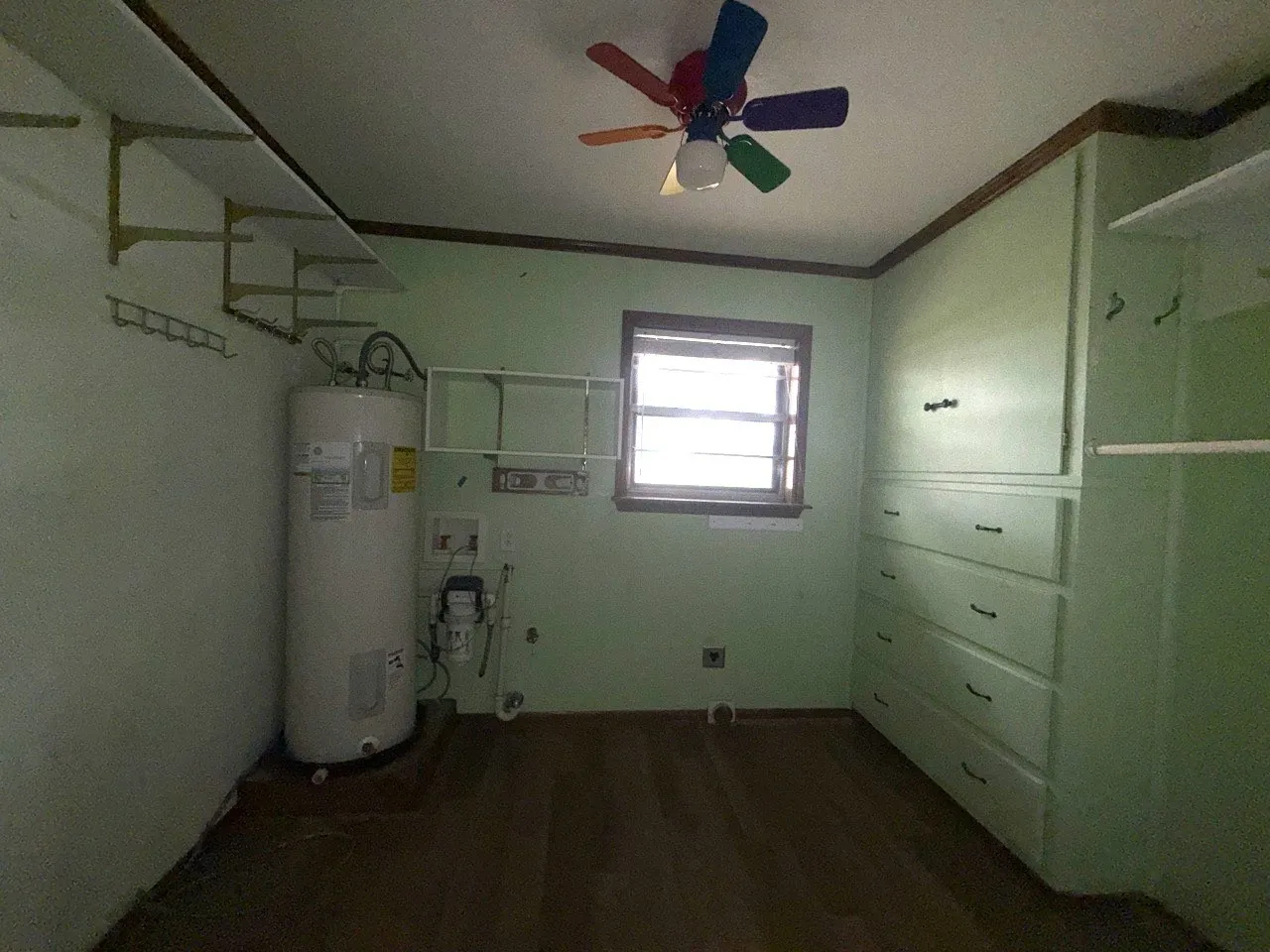 Single Family Residence For Sale in Freestone County , 150 Lazy Way, Fairfield, Texas 75840, 3 Bedroom, 2 Bathroom, Garage spaces, 1,936 Sqft, built in 1972, mls#21123020, Real Estate Agent in Fairfield, Homes For Sale in Freestone county, Homes For Sale in Fairfield, Realtor in Fairfield Texas, Real Estate Brokerage Independent Realty Texas, Luminita Cordes Realtor