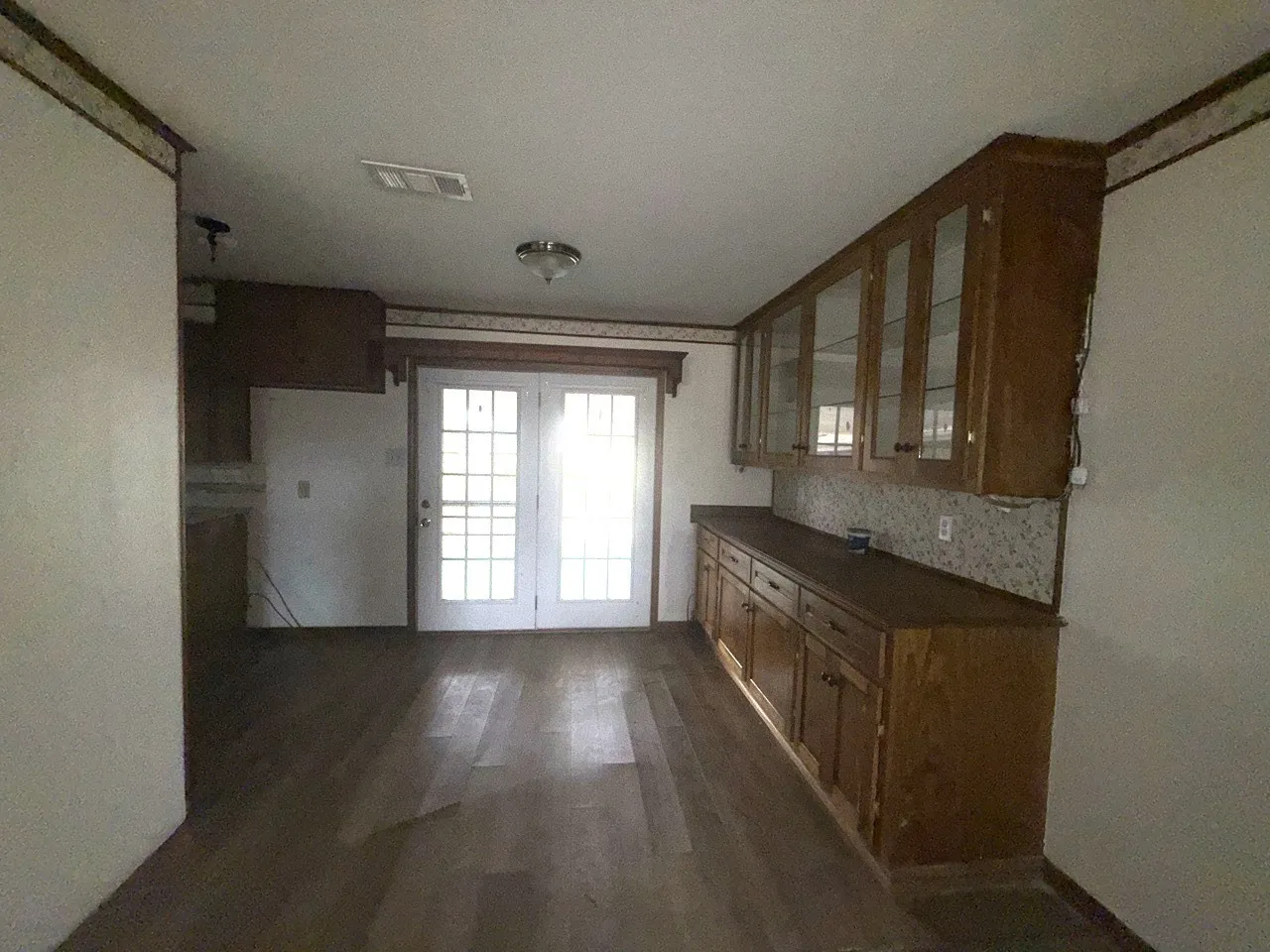 Single Family Residence For Sale in Freestone County , 150 Lazy Way, Fairfield, Texas 75840, 3 Bedroom, 2 Bathroom, Garage spaces, 1,936 Sqft, built in 1972, mls#21123020, Real Estate Agent in Fairfield, Homes For Sale in Freestone county, Homes For Sale in Fairfield, Realtor in Fairfield Texas, Real Estate Brokerage Independent Realty Texas, Luminita Cordes Realtor