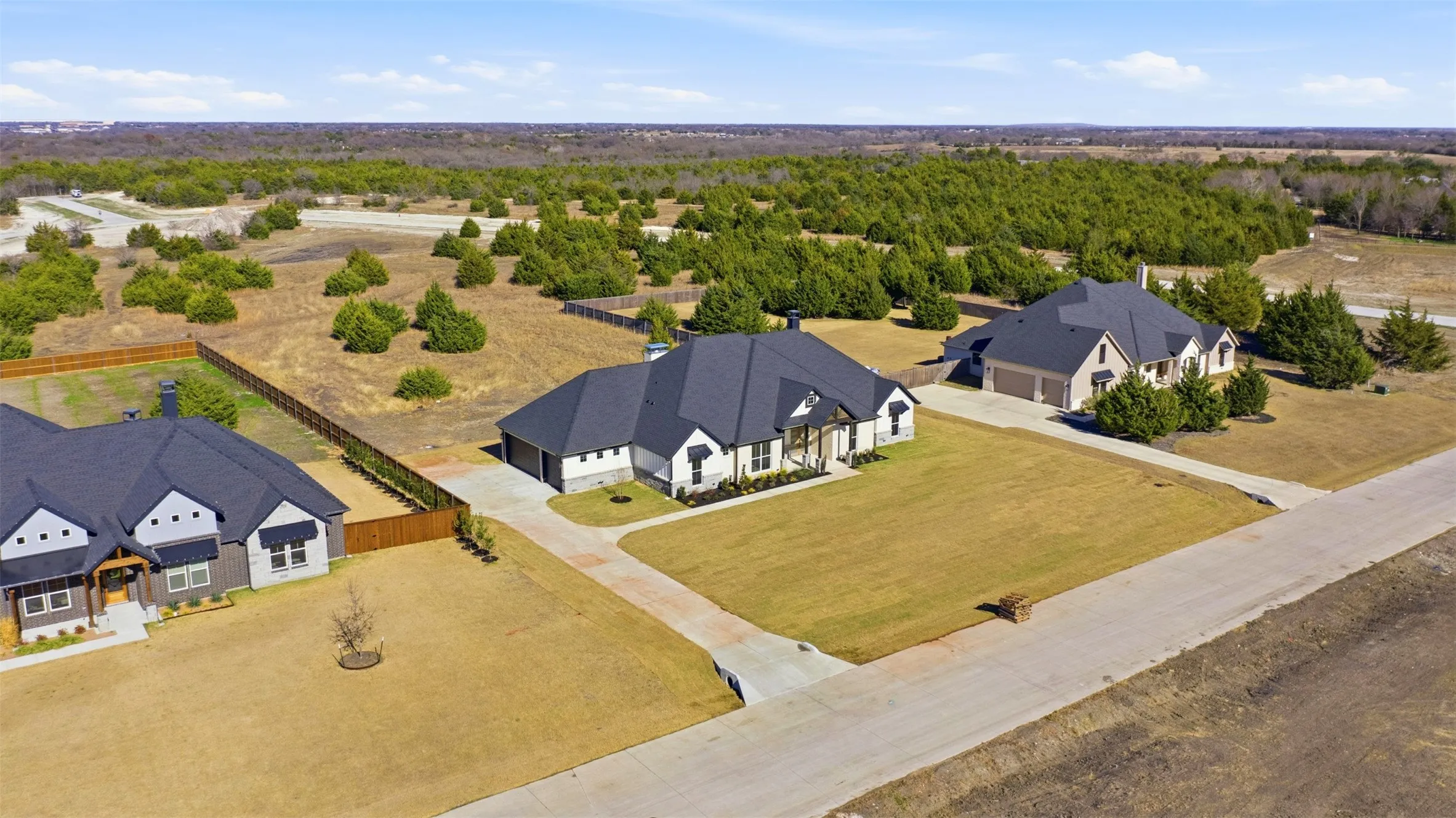 Single Family Residence For Sale in Ellis County , 1431 Westgrove Lane, Waxahachie, Texas 75165, 4 Bedroom, 4 Bathroom, 3 Garage spaces, 3,219 Sqft, built in 2025, New Construction - Incomplete, mls#21125980, Real Estate Agent in Waxahachie, Homes For Sale in Ellis county, Homes For Sale in Waxahachie, Realtor in Waxahachie Texas, Real Estate Brokerage Independent Realty Texas, Luminita Cordes Realtor