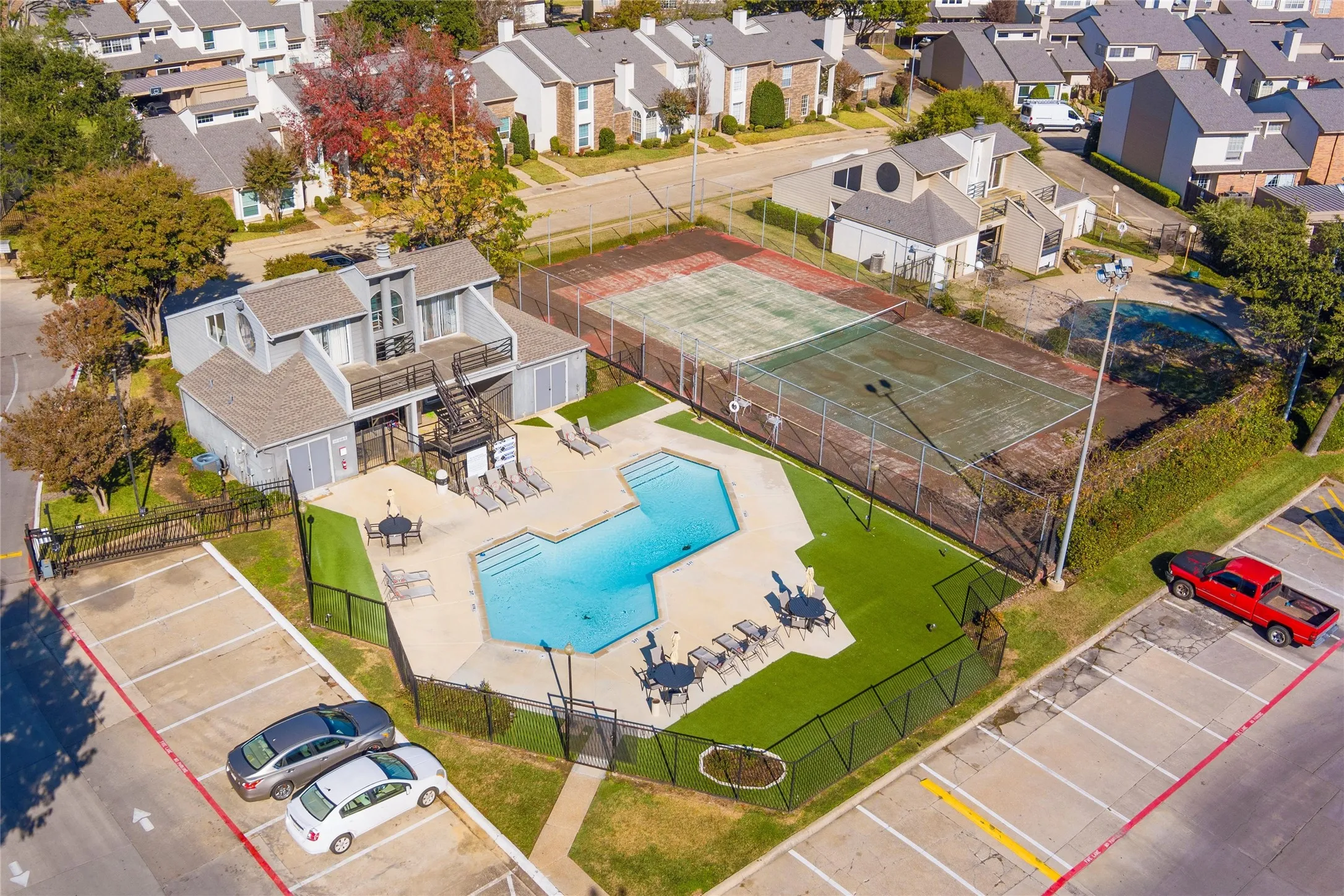 Condominium For Rent in Dallas County , 12482 Abrams Road 1327, Dallas, Texas 75243, 2 Bedroom, 2 Bathroom, Garage spaces, 959 Sqft, built in 1982, Preowned, mls#21126254, Real Estate Agent in Dallas, Homes For Rent in Dallas county, Homes For Rent in Dallas, Realtor in Dallas Texas, Real Estate Brokerage Independent Realty Texas, Luminita Cordes Realtor