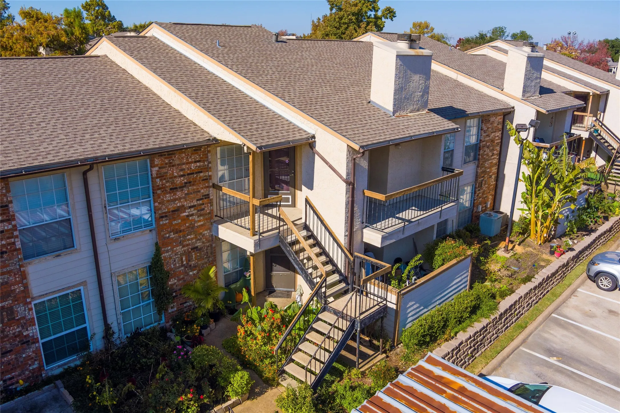 Condominium For Rent in Dallas County , 12482 Abrams Road 1327, Dallas, Texas 75243, 2 Bedroom, 2 Bathroom, Garage spaces, 959 Sqft, built in 1982, Preowned, mls#21126254, Real Estate Agent in Dallas, Homes For Rent in Dallas county, Homes For Rent in Dallas, Realtor in Dallas Texas, Real Estate Brokerage Independent Realty Texas, Luminita Cordes Realtor