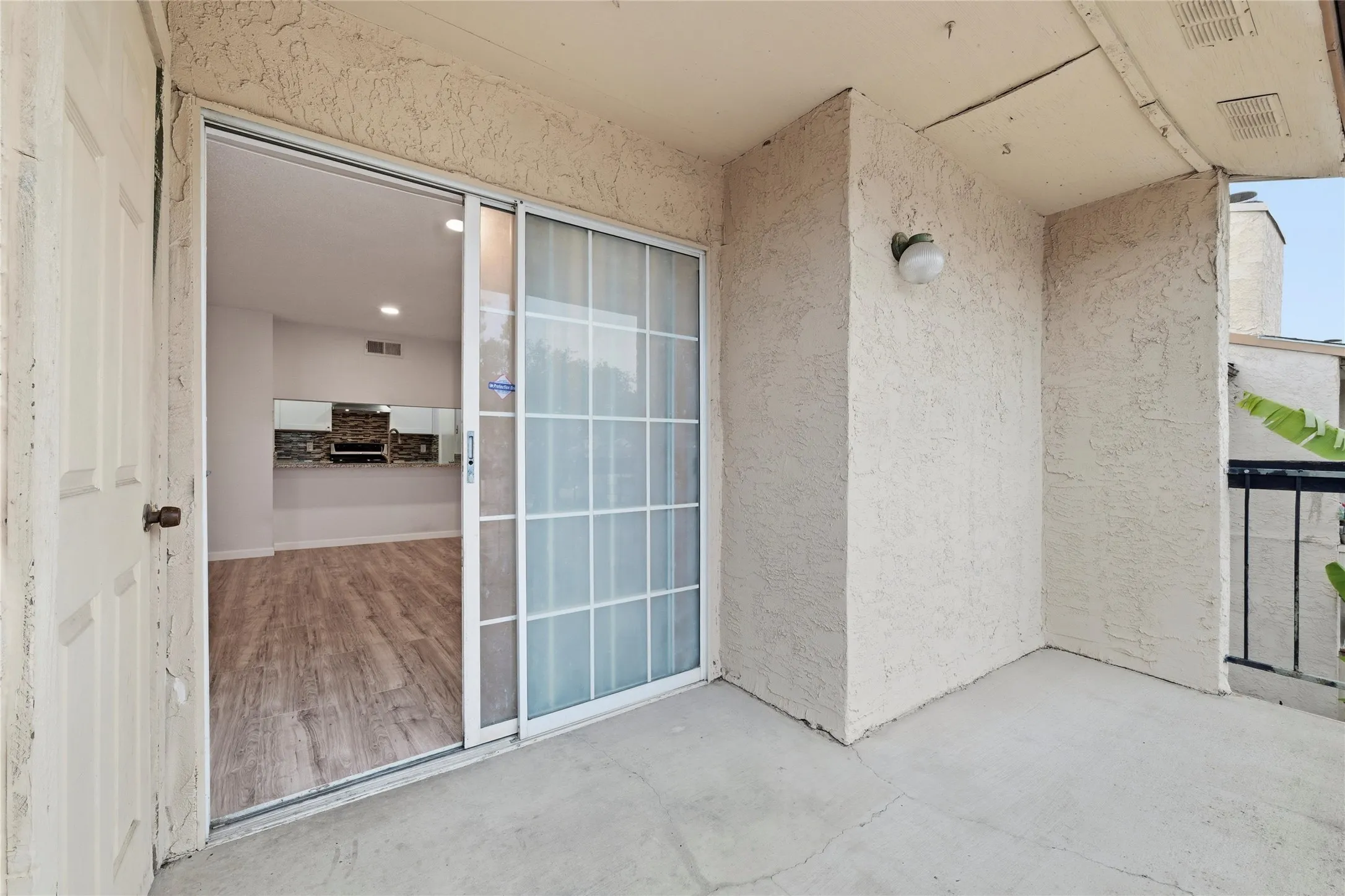 Condominium For Rent in Dallas County , 12482 Abrams Road 1327, Dallas, Texas 75243, 2 Bedroom, 2 Bathroom, Garage spaces, 959 Sqft, built in 1982, Preowned, mls#21126254, Real Estate Agent in Dallas, Homes For Rent in Dallas county, Homes For Rent in Dallas, Realtor in Dallas Texas, Real Estate Brokerage Independent Realty Texas, Luminita Cordes Realtor