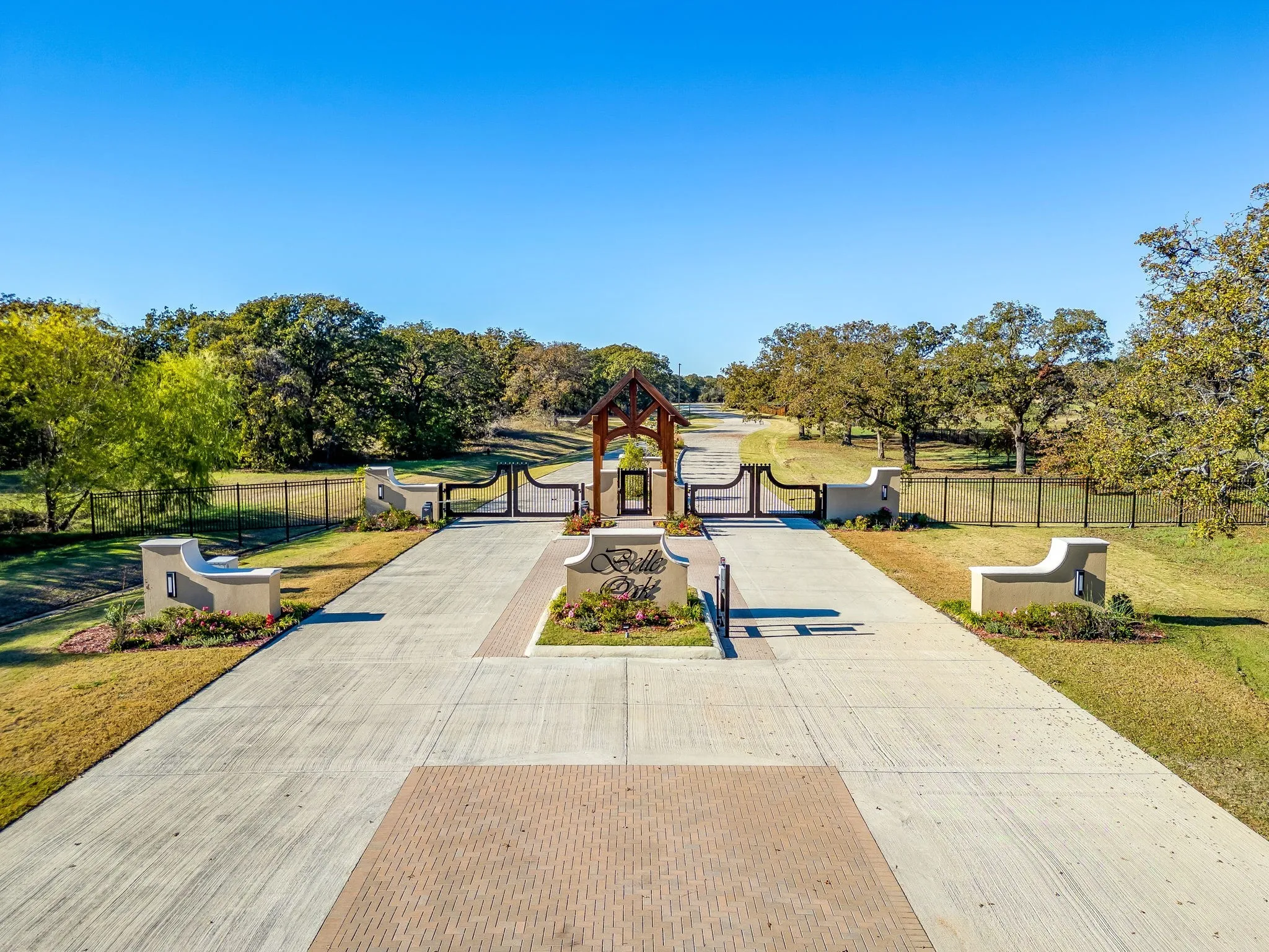 Improved Land For Sale in Johnson County , 1212 Nottaway Court, Burleson, Texas 76028, 0, 0, Garage spaces, 0 Sqft, built in 0, Price $175,000, mls#21118060, Real Estate Agent in Burleson, Homes For Sale in Johnson county, Homes For Sale in Burleson, Realtor in Burleson Texas, Real Estate Brokerage Independent Realty Texas, Luminita Cordes Realtor