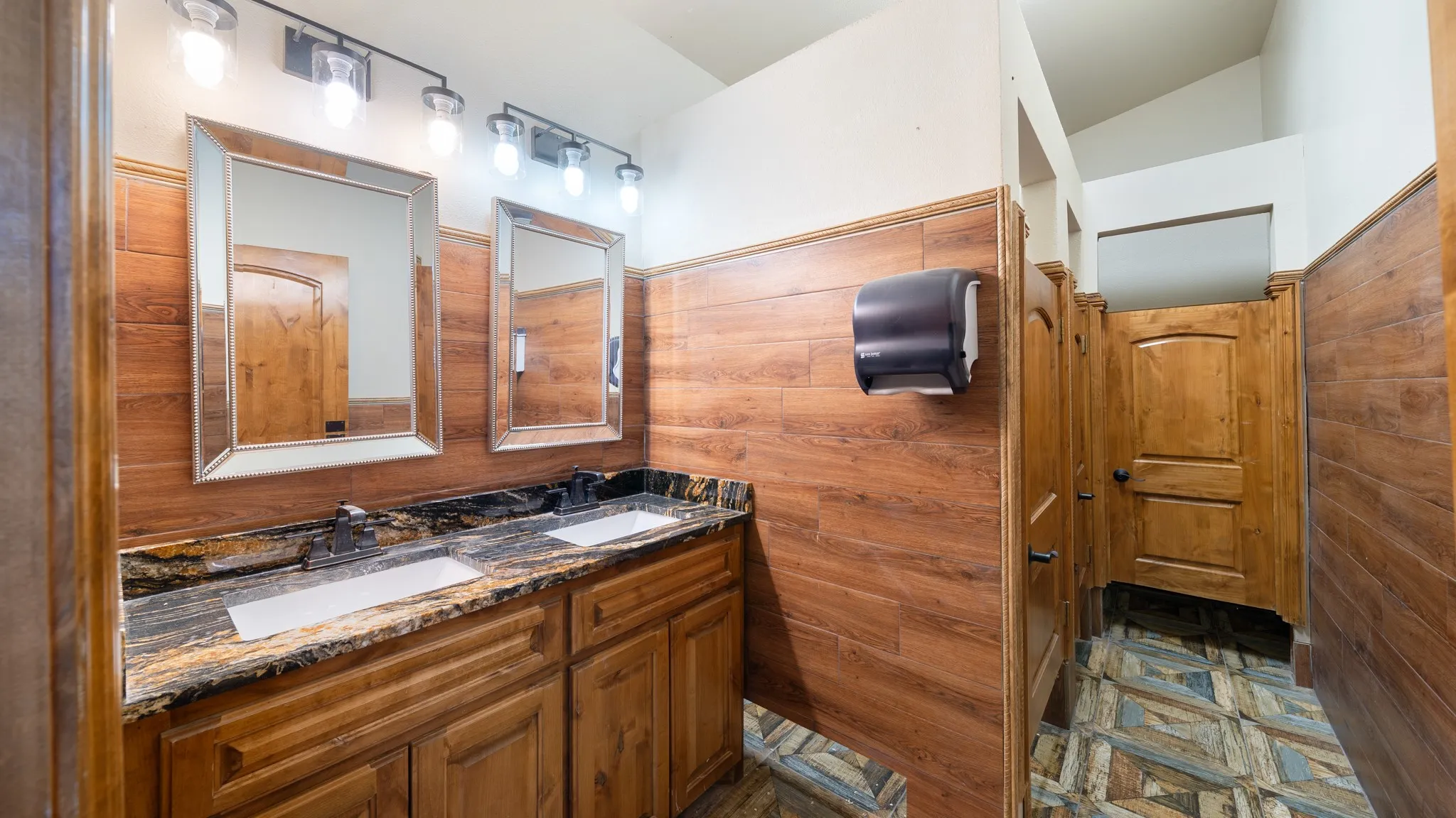 Single Family Residence For Sale in Collin County , 9141 County Road 591, Nevada, Texas 75173, 4 Bedroom, 3 Bathroom, Garage spaces, 2,196 Sqft, built in 2018, mls#21125748, Real Estate Agent in Nevada, Homes For Sale in Collin county, Homes For Sale in Nevada, Realtor in Nevada Texas, Real Estate Brokerage Independent Realty Texas, Luminita Cordes Realtor