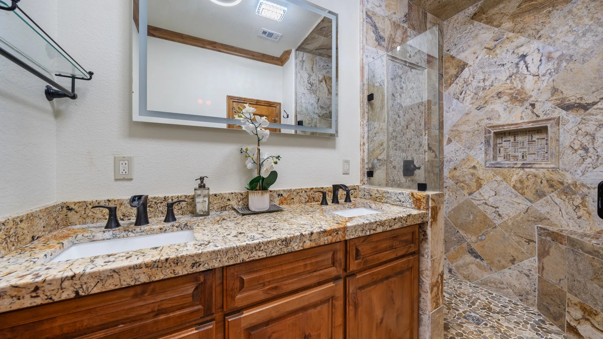 Single Family Residence For Sale in Collin County , 9141 County Road 591, Nevada, Texas 75173, 4 Bedroom, 3 Bathroom, Garage spaces, 2,196 Sqft, built in 2018, mls#21125748, Real Estate Agent in Nevada, Homes For Sale in Collin county, Homes For Sale in Nevada, Realtor in Nevada Texas, Real Estate Brokerage Independent Realty Texas, Luminita Cordes Realtor