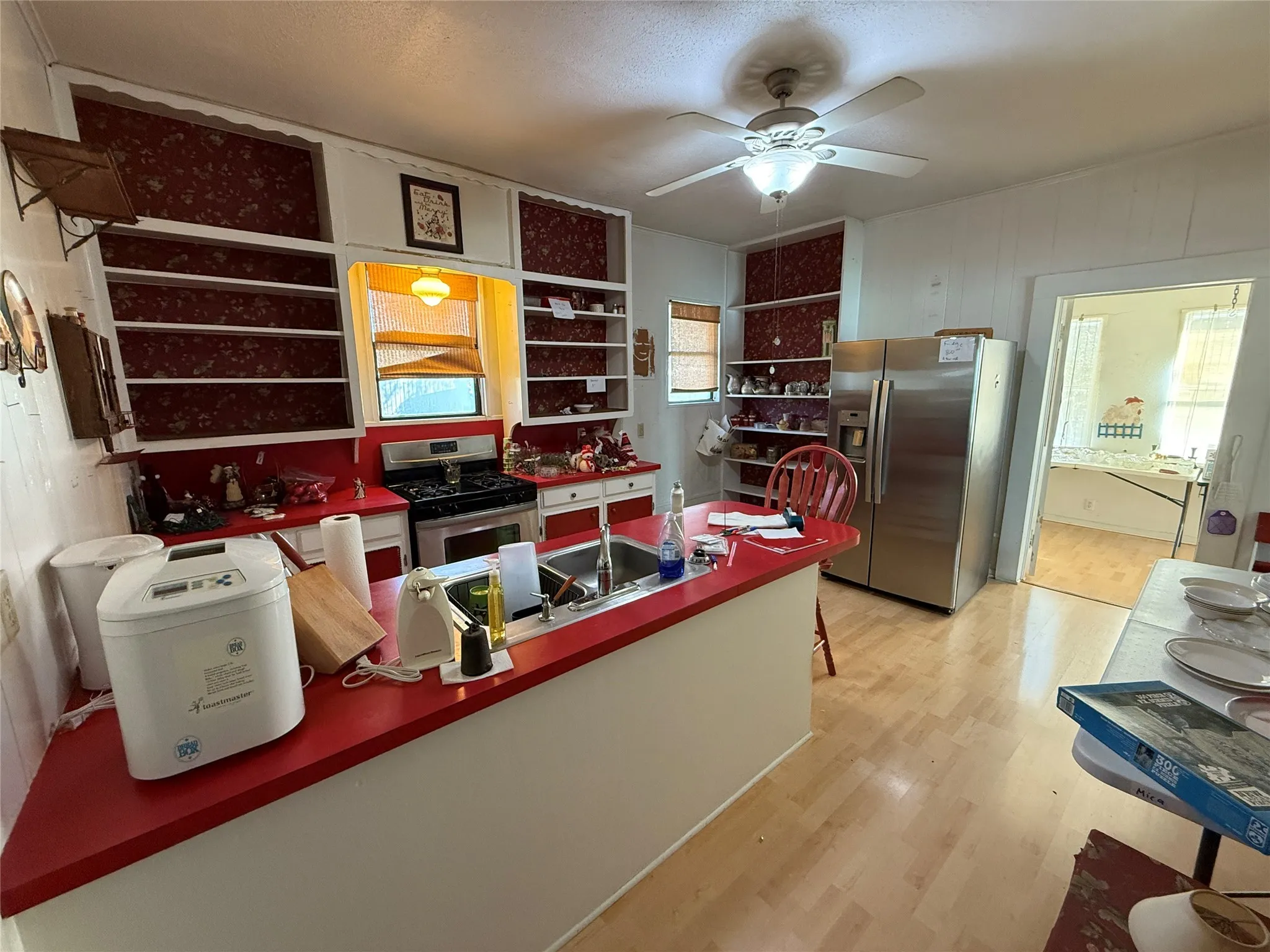 Single Family Residence For Sale in Kaufman County , 507 S Jackson Street, Kaufman, Texas 75142, 3 Bedroom, 1 Bathroom, Garage spaces, 1,625 Sqft, built in 1955, mls#21126455, Real Estate Agent in Kaufman, Homes For Sale in Kaufman county, Homes For Sale in Kaufman, Realtor in Kaufman Texas, Real Estate Brokerage Independent Realty Texas, Luminita Cordes Realtor