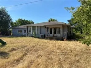 Improved Land For Sale in Grayson County , 401 S Gardner Street, Whitewright, Texas 75491, 0, 0, Garage spaces, 0 Sqft, built in 1900, Price $150,000, mls#21103647, Real Estate Agent in Whitewright, Homes For Sale in Grayson county, Homes For Sale in Whitewright, Realtor in Whitewright Texas, Real Estate Brokerage Independent Realty Texas, Luminita Cordes Realtor