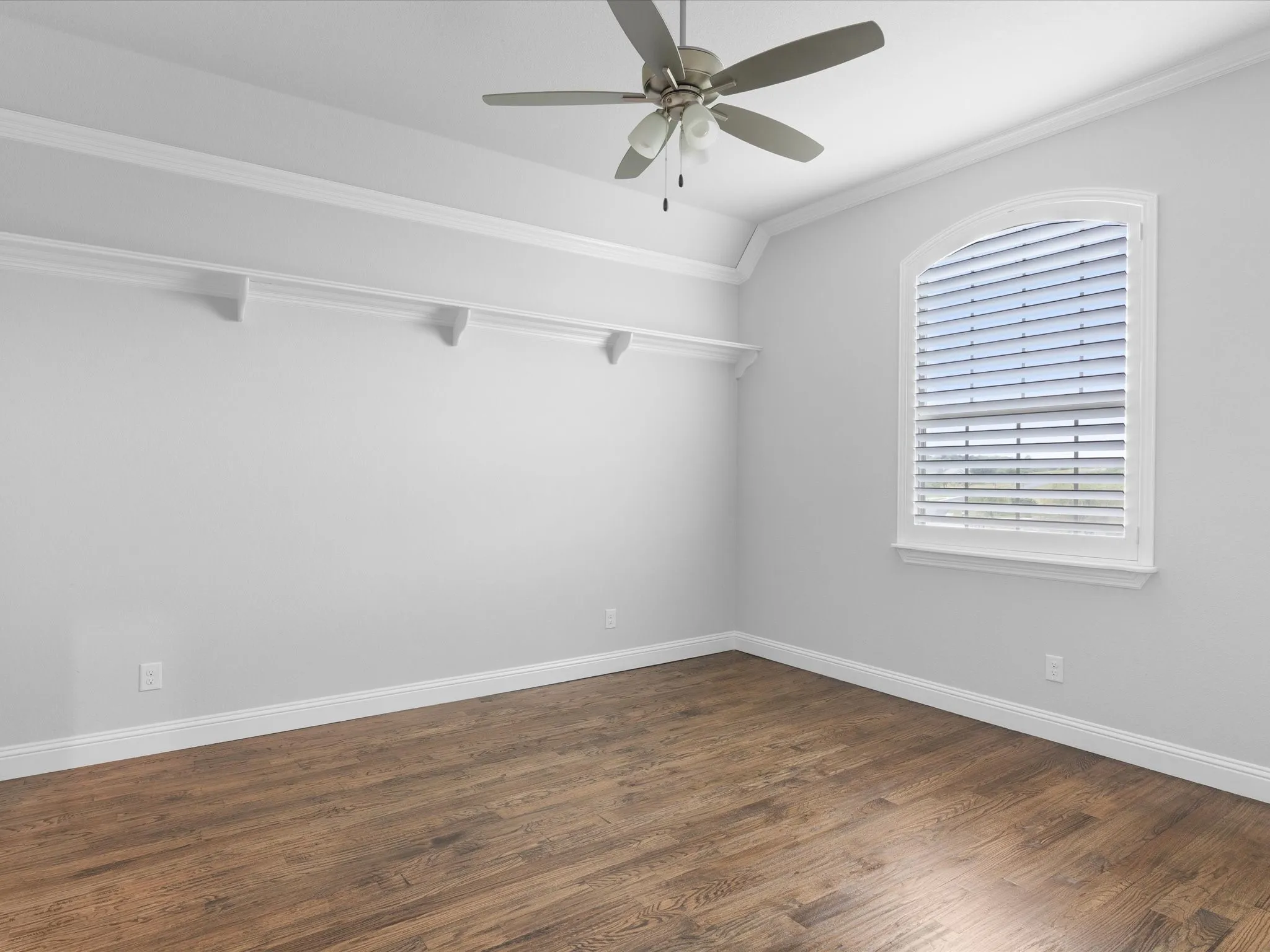 Single Family Residence For Sale in Parker County , 212 Nueces Trail, Aledo, Texas 76008, 4 Bedroom, 5 Bathroom, 4 Garage spaces, 4,290 Sqft, built in 2018, Preowned, mls#21124406, Real Estate Agent in Aledo, Homes For Sale in Parker county, Homes For Sale in Aledo, Realtor in Aledo Texas, Real Estate Brokerage Independent Realty Texas, Luminita Cordes Realtor